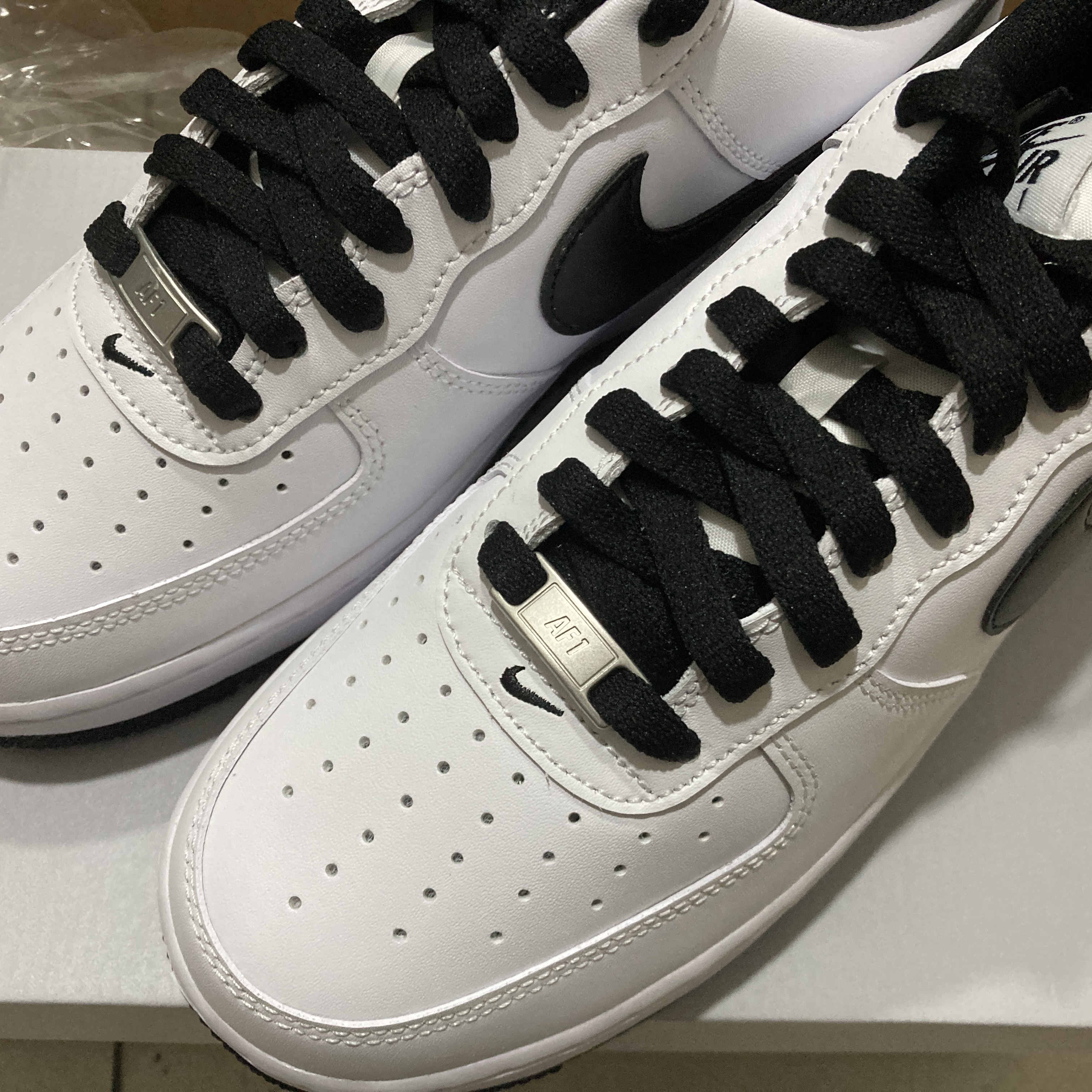 Nike Air Force 1 '07 White Black 착용 스타일