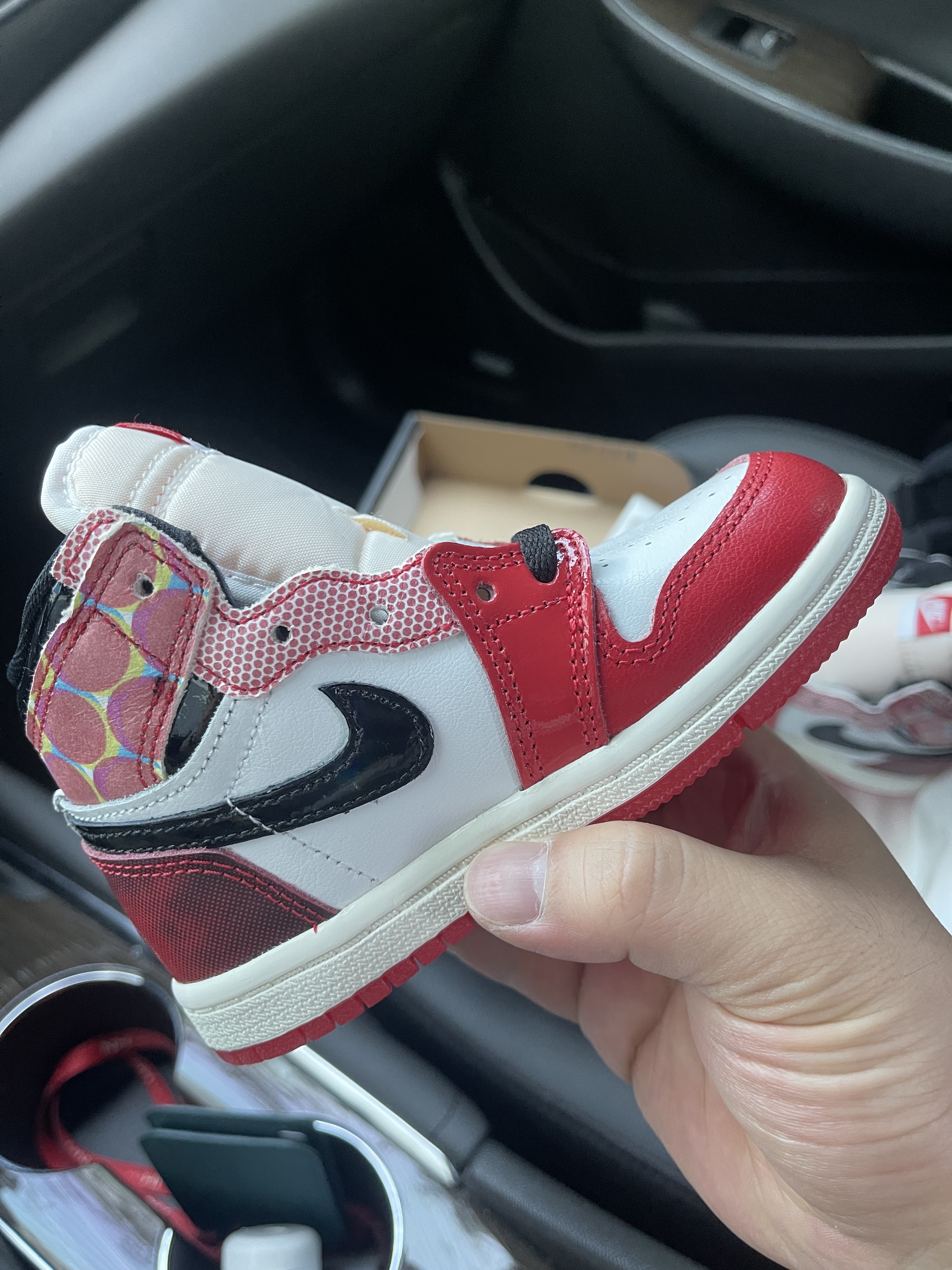 (TD) Jordan 1 Retro High Spider-Man Next Chapter 착용 스타일 - 2