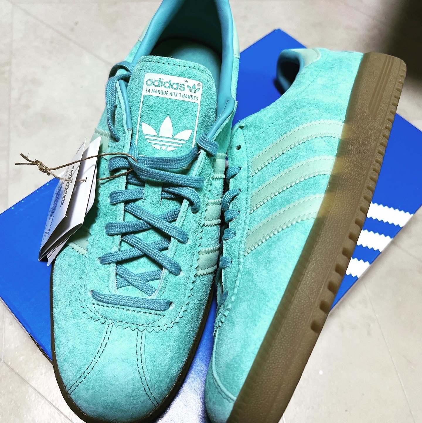 Adidas Bermuda Easy Mint 착용 스타일 - 1