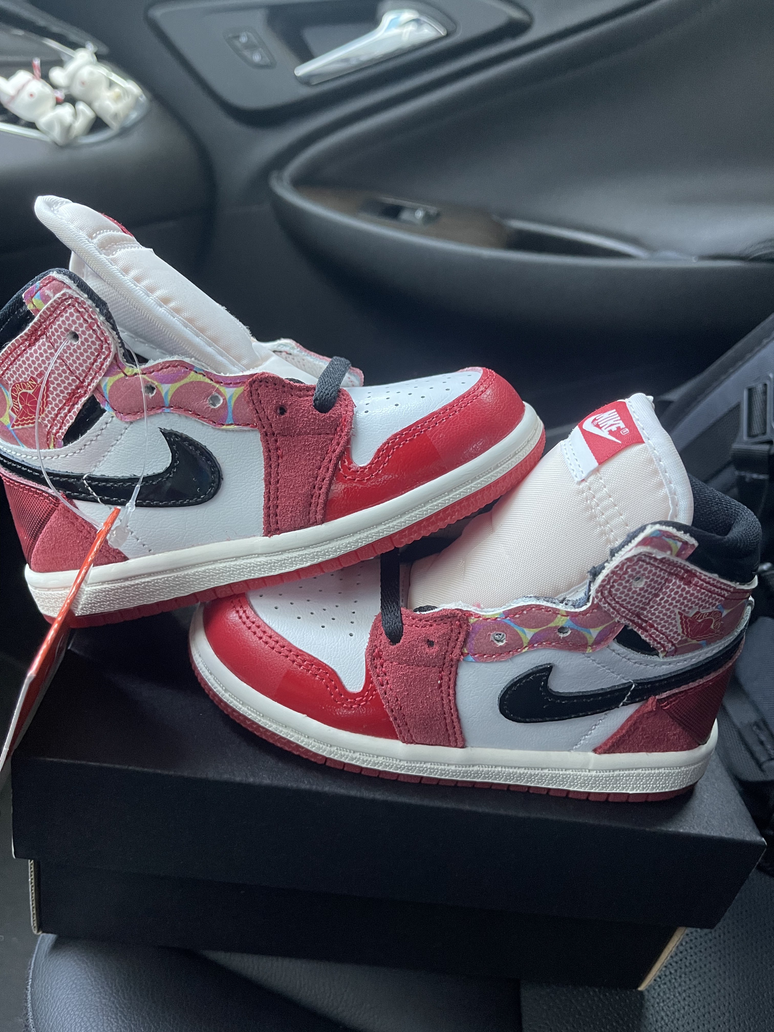 (TD) Jordan 1 Retro High Spider-Man Next Chapter 착용 스타일 - 3
