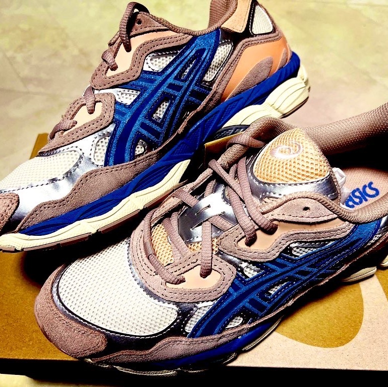 (W) Asics Gel-NYC Cream Grey Floss 착용 스타일