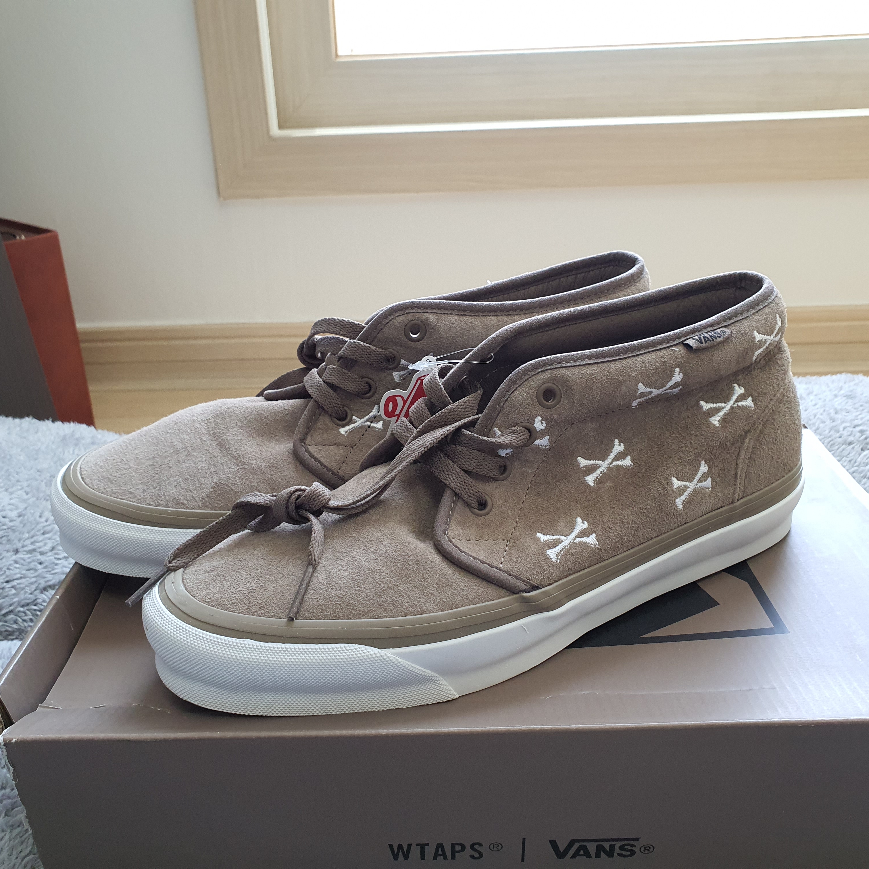 Vans Vault x WTAPS OG Chukka LX Bones Coyote 착용 스타일 - 2