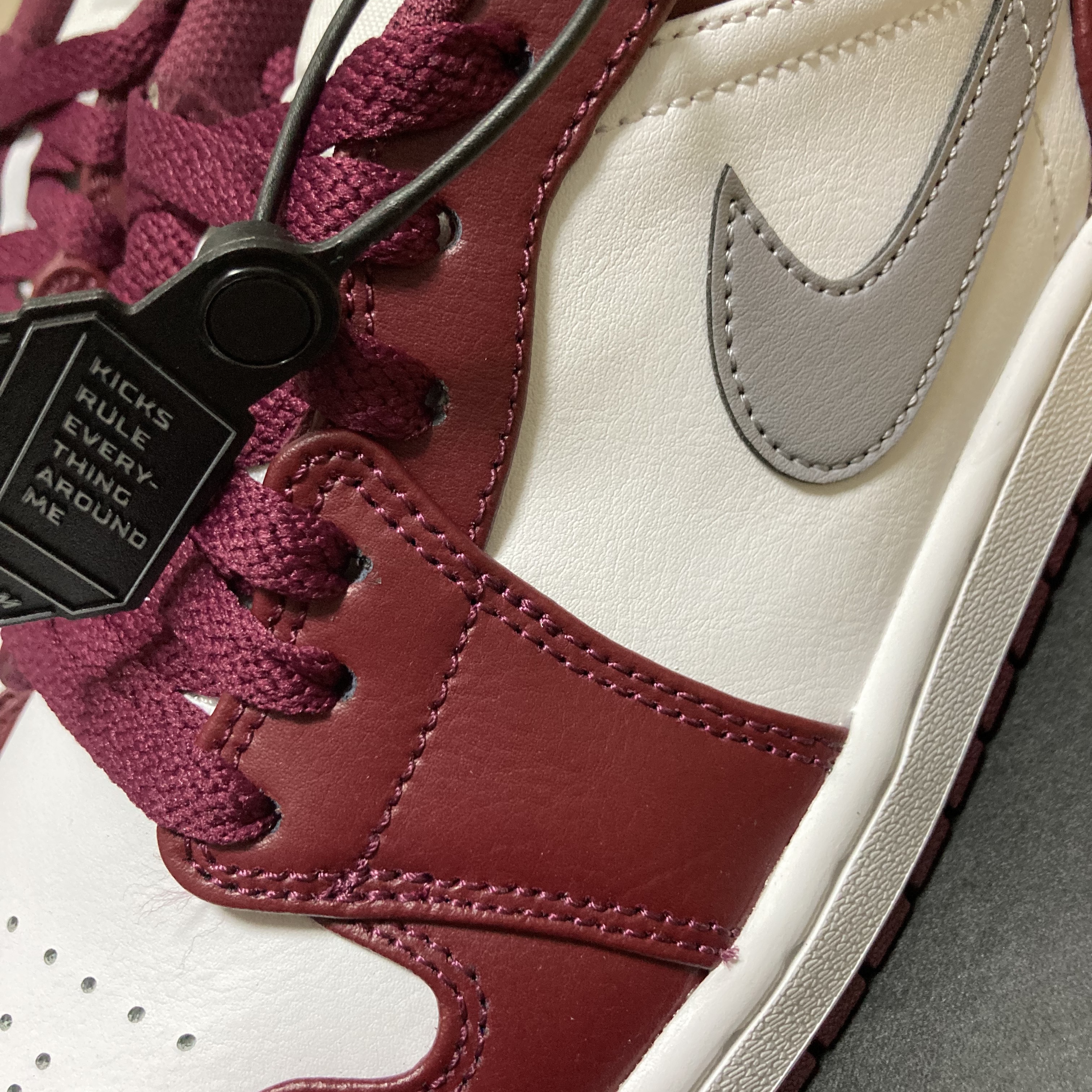 Jordan 1 Low Cherrywood Red 착용 스타일