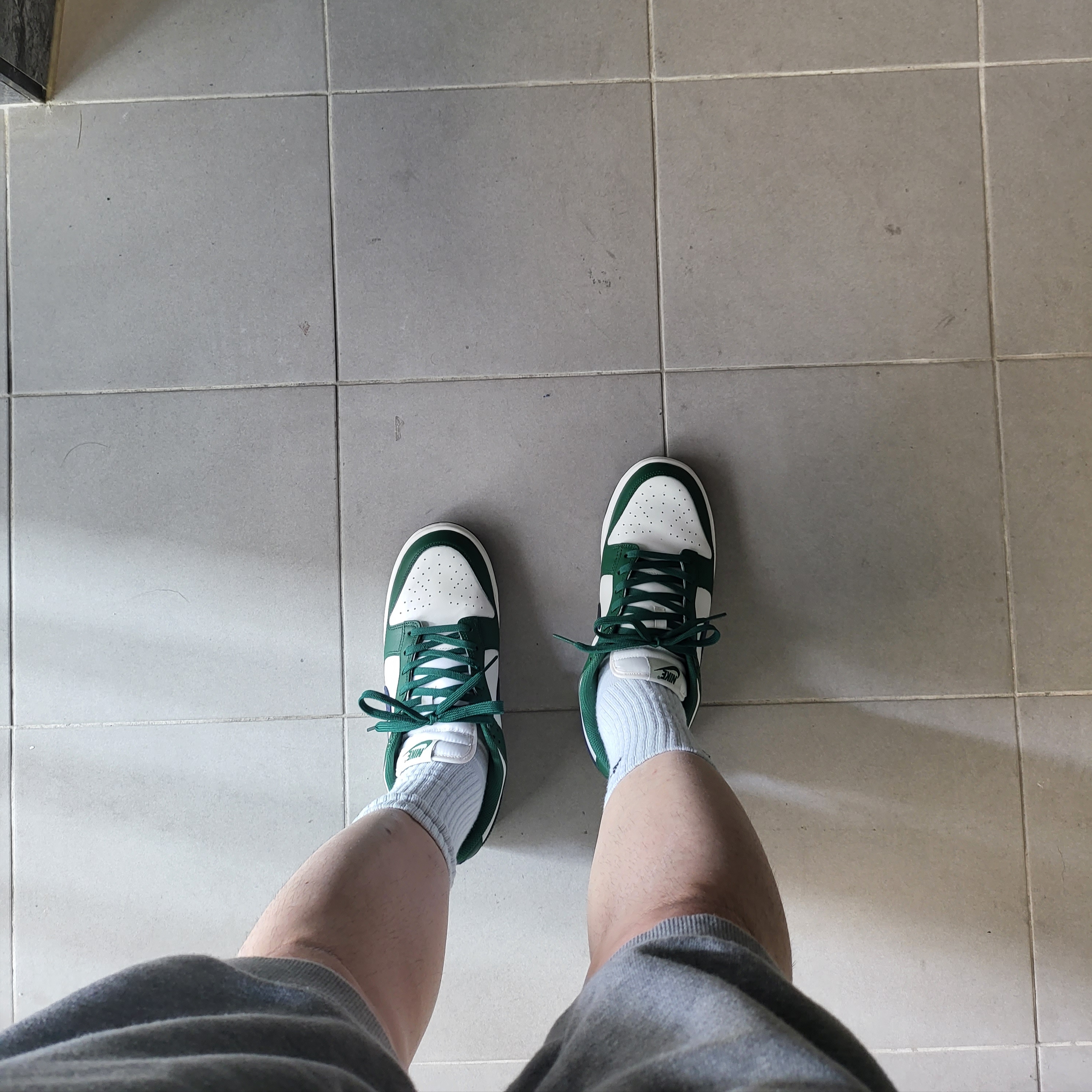 (W) Nike Dunk Low Gorge Green 착용 스타일 - 1