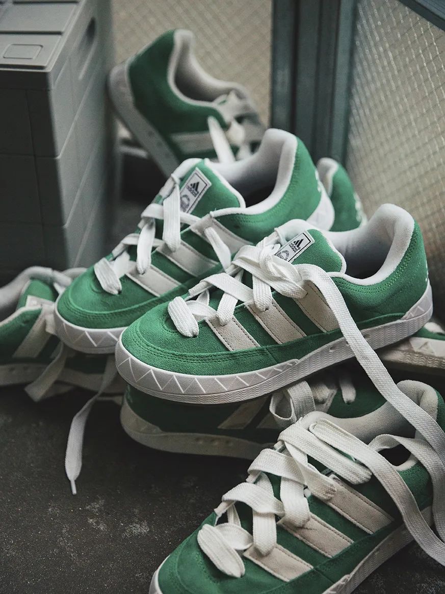 Adidas Adimatic Green, Adidas Adimatic Core Black 착용 스타일 - 3