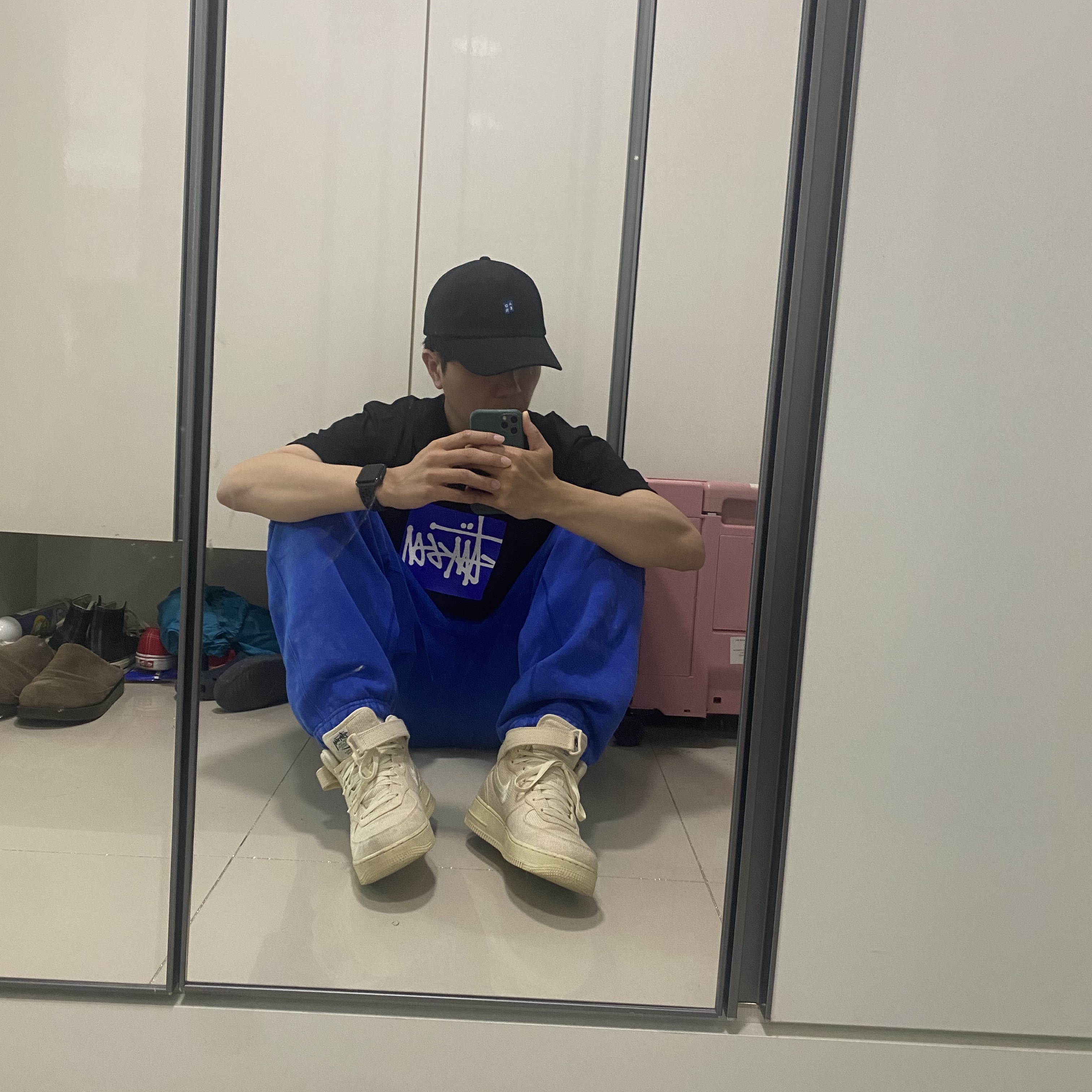 Stussy Stock Box T-Shirt Black, Ader Error Sig; TRS Tag Cap 01 Noir 착용 스타일
