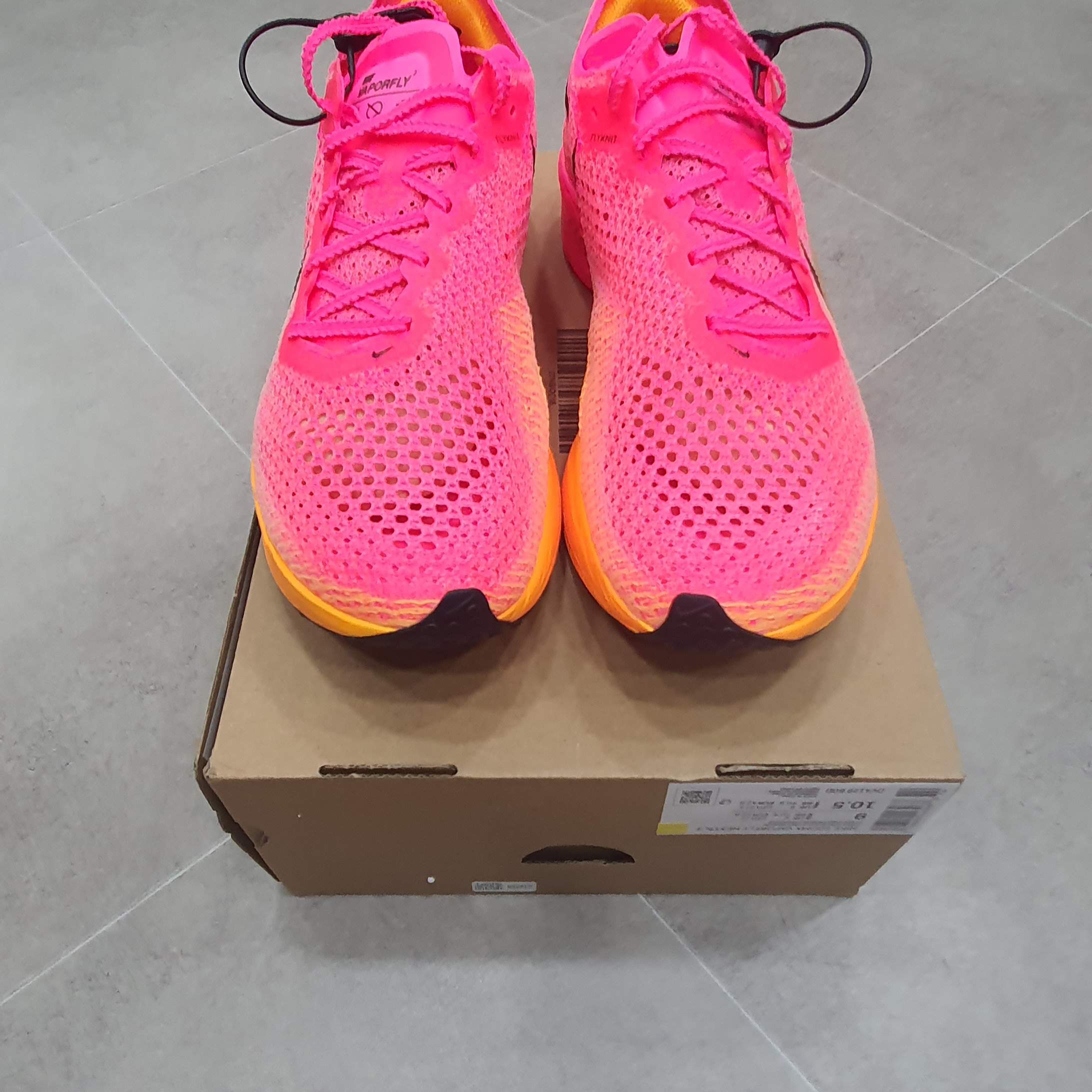 Nike ZoomX Vaporfly Next% 3 Hyper Pink 착용 스타일 - 1