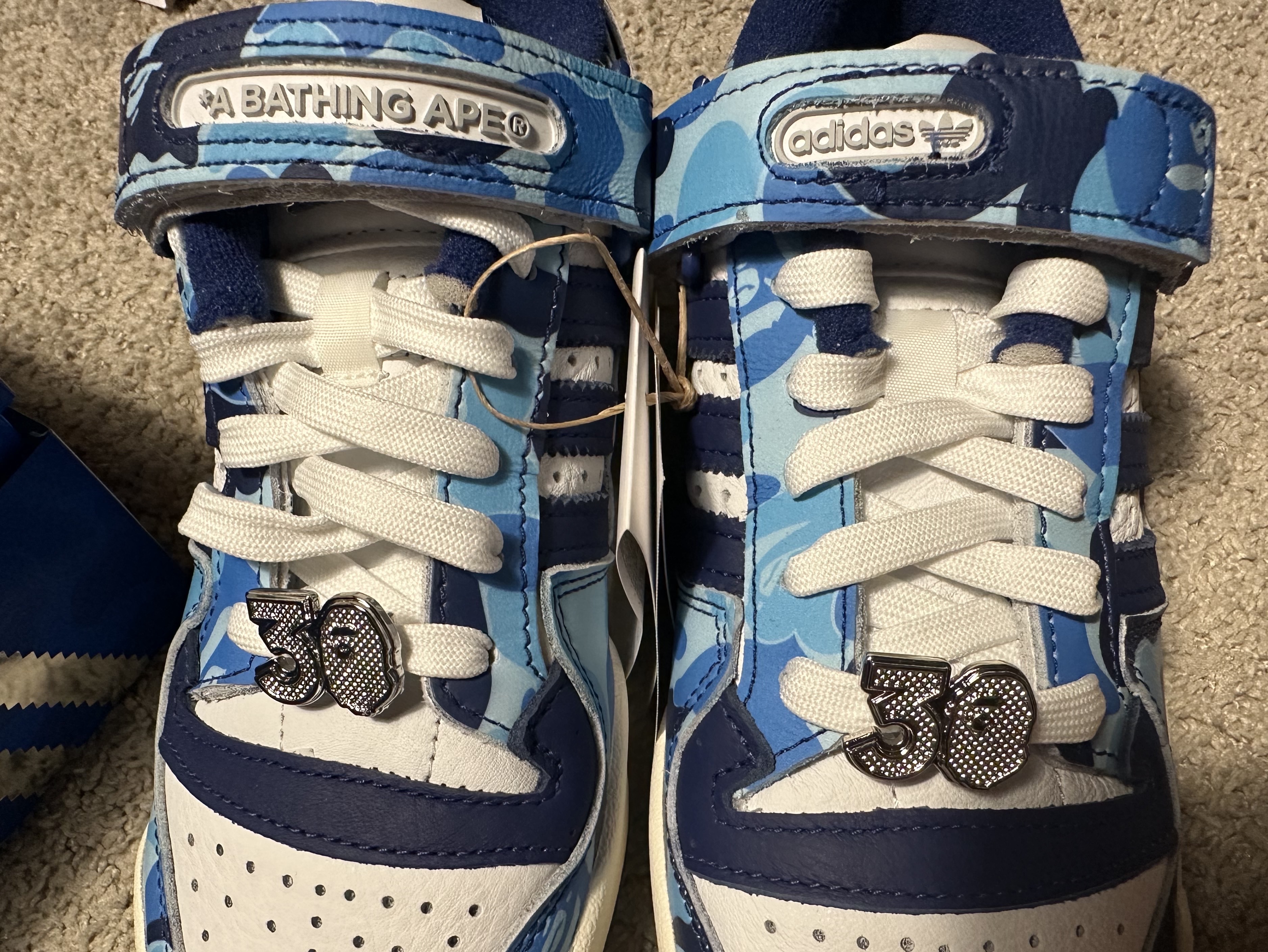 Adidas x BAPE Forum 84 Low Blue Camo 착용 스타일 - 4