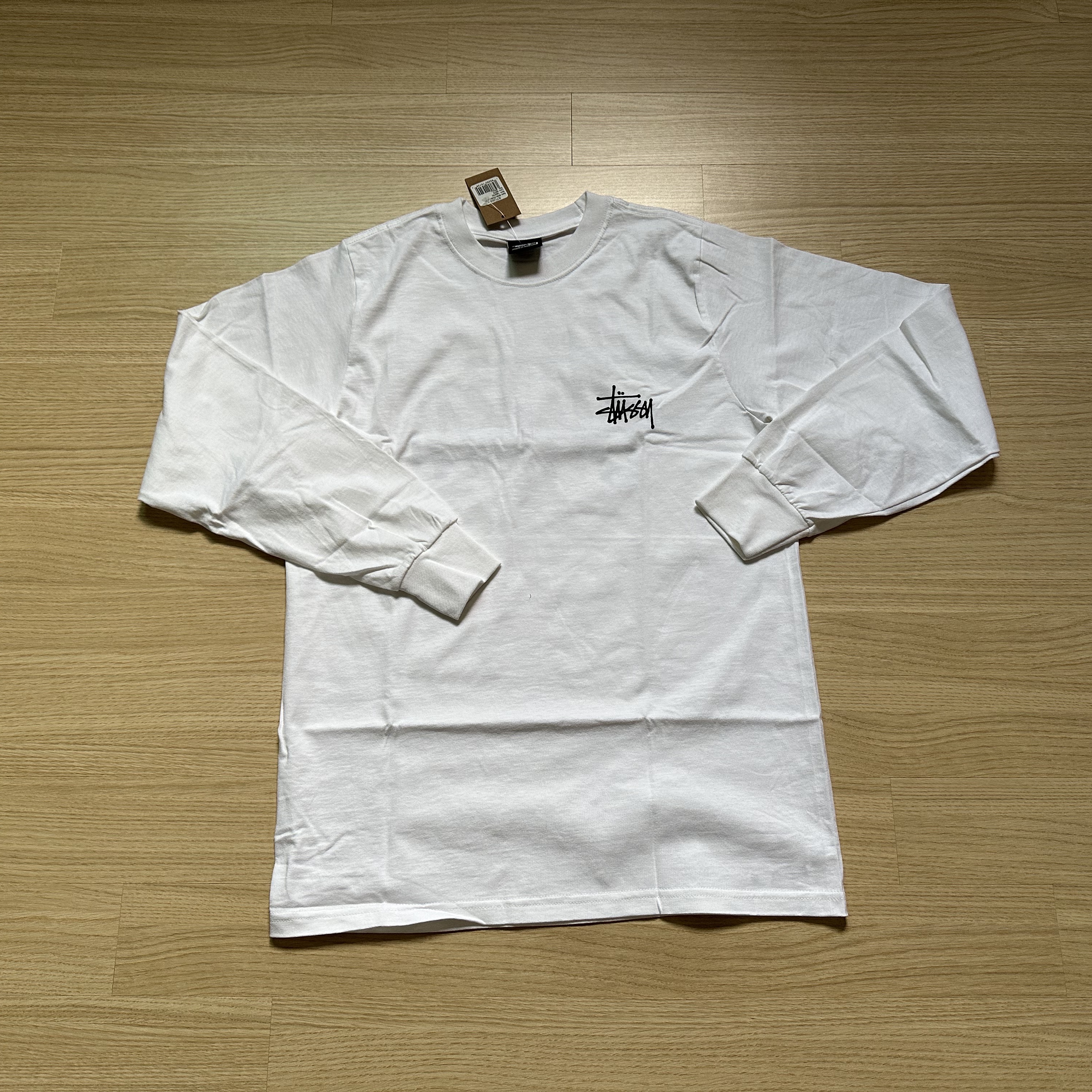 Stussy Basic Stussy LS T-Shirt White 2023 착용 스타일 - 1