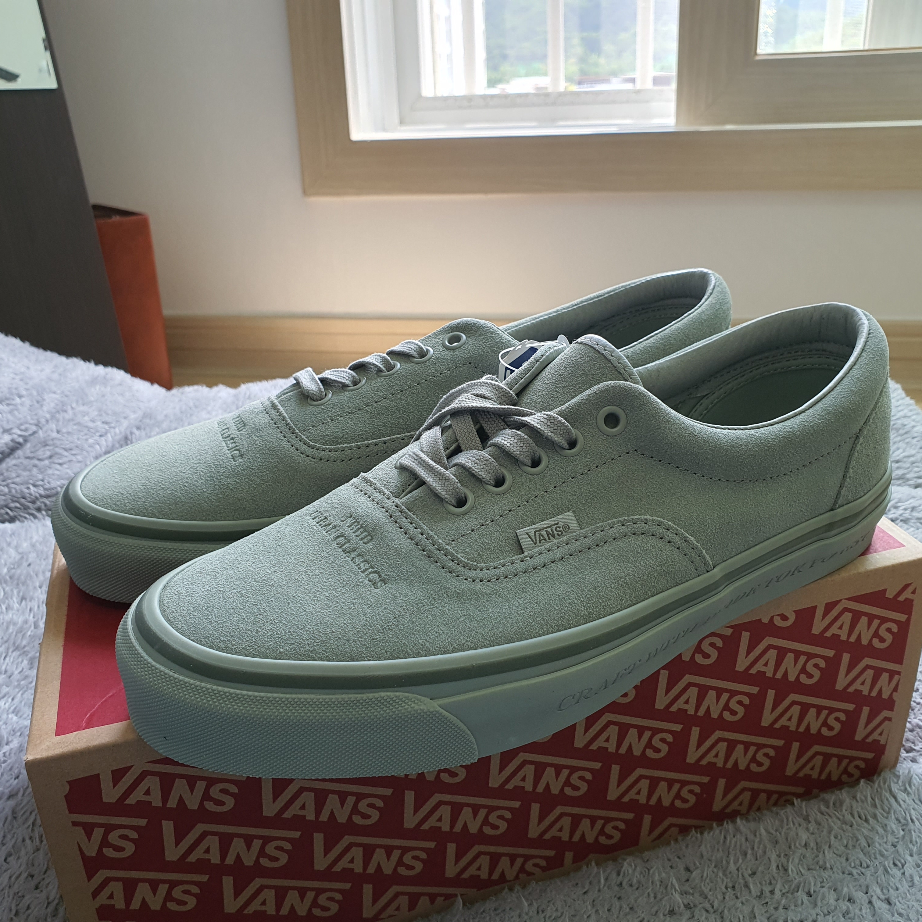 Vans x Neighborhood Era 95 DX Green 착용 스타일 - 2