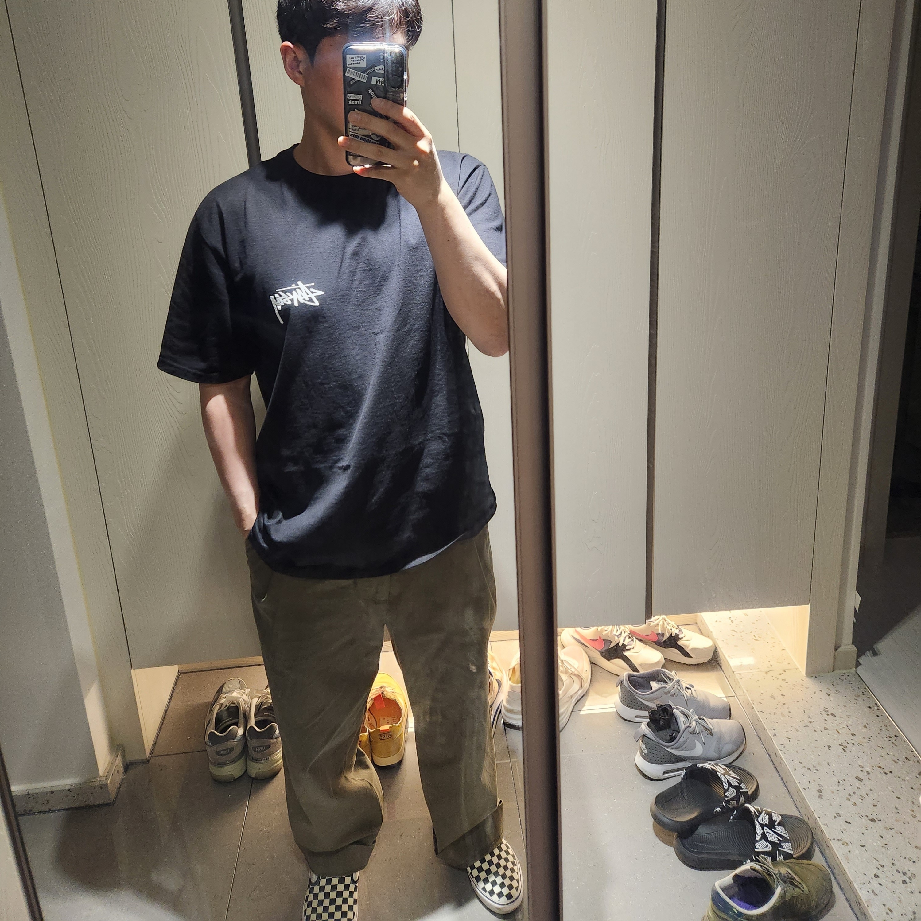 Stussy ITP Flower T-Shirt Black, Nike x Tom Sachs General Purpose Shoe Archive 착용 스타일