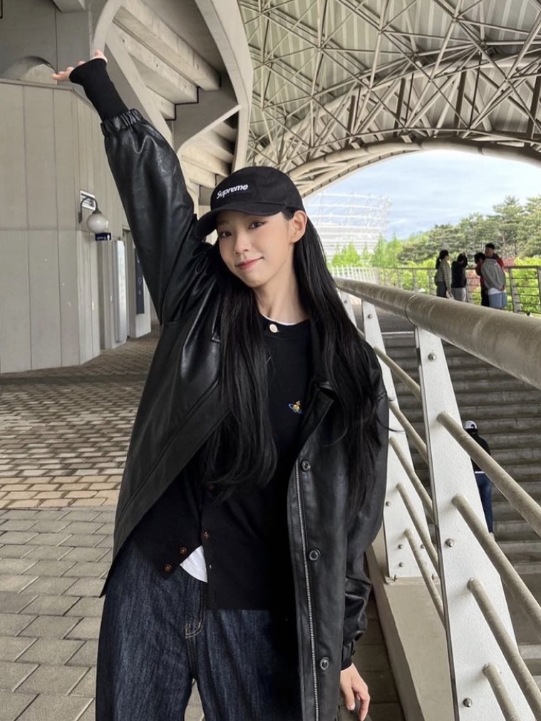 Supreme Washed Chino Twill Camp Cap Black, (W) Vivienne Westwood Bea Cardigan Black 착용 스타일 - 1