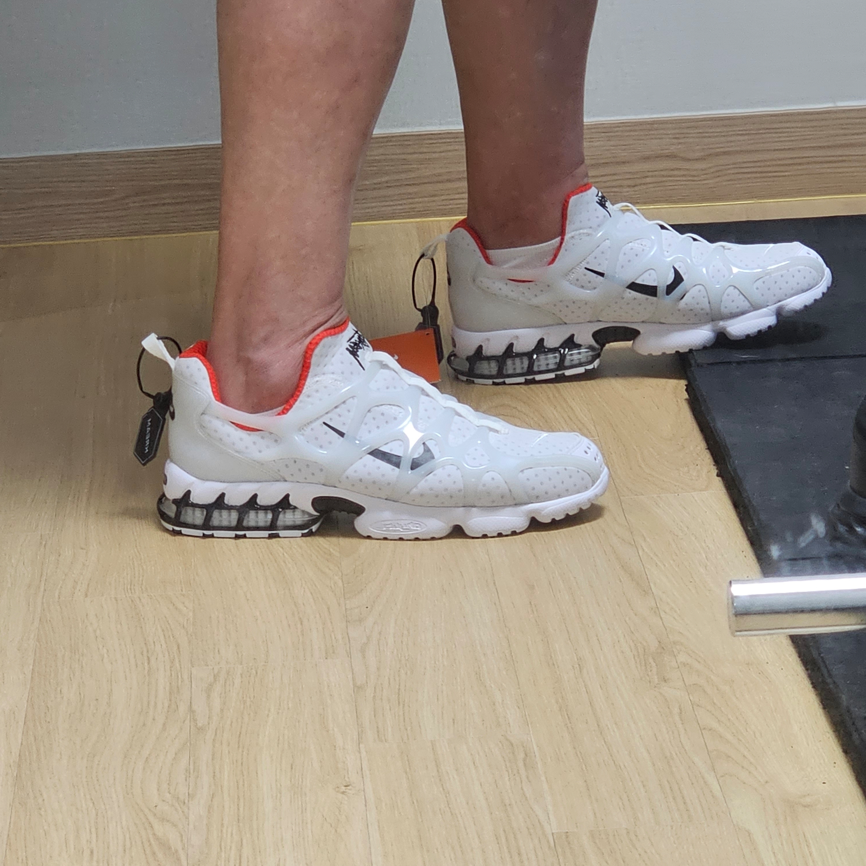 Nike x Stussy Air Zoom Spiridon Kukini White 착용 스타일