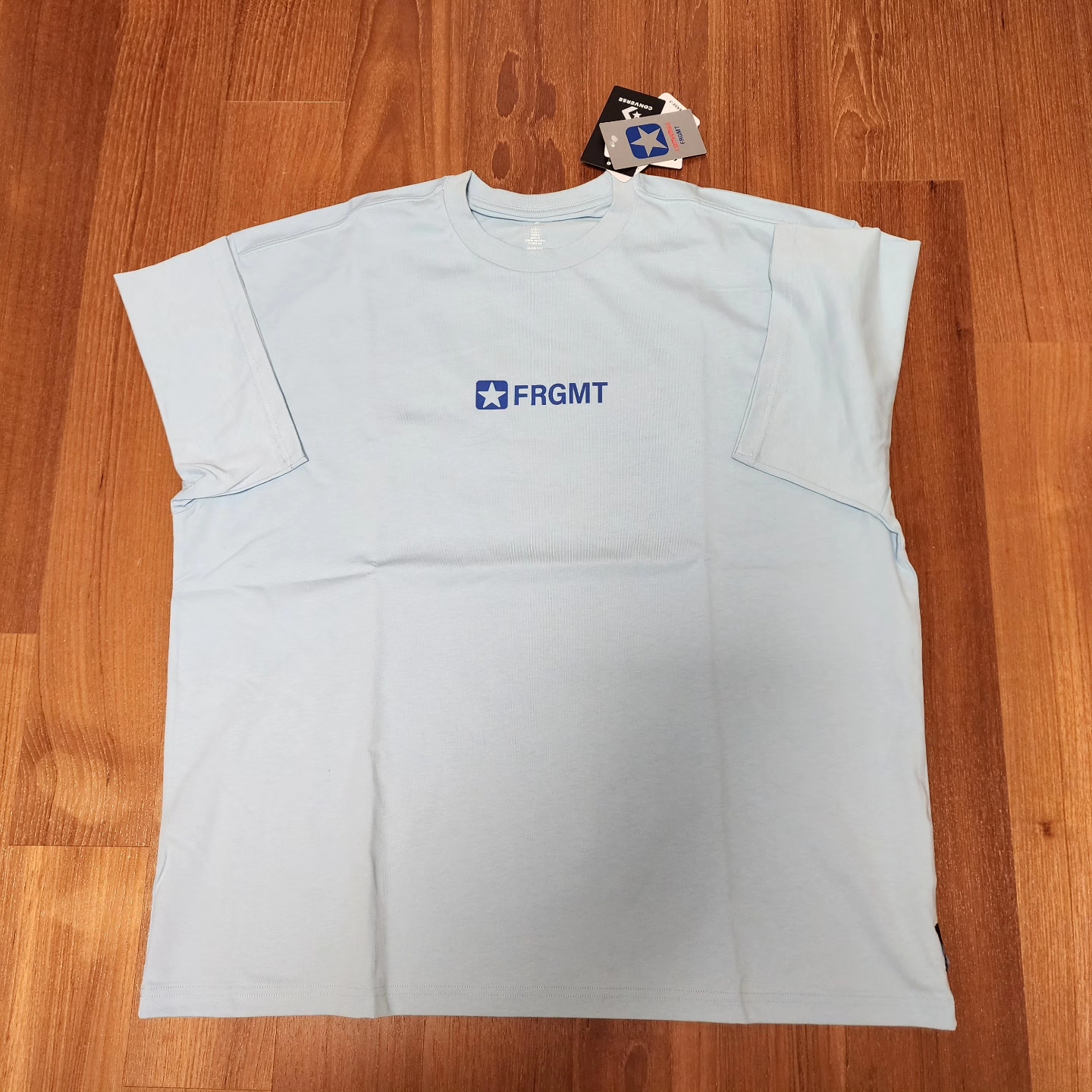 Converse x Fragment T-Shirt Blue 착용 스타일 - 1