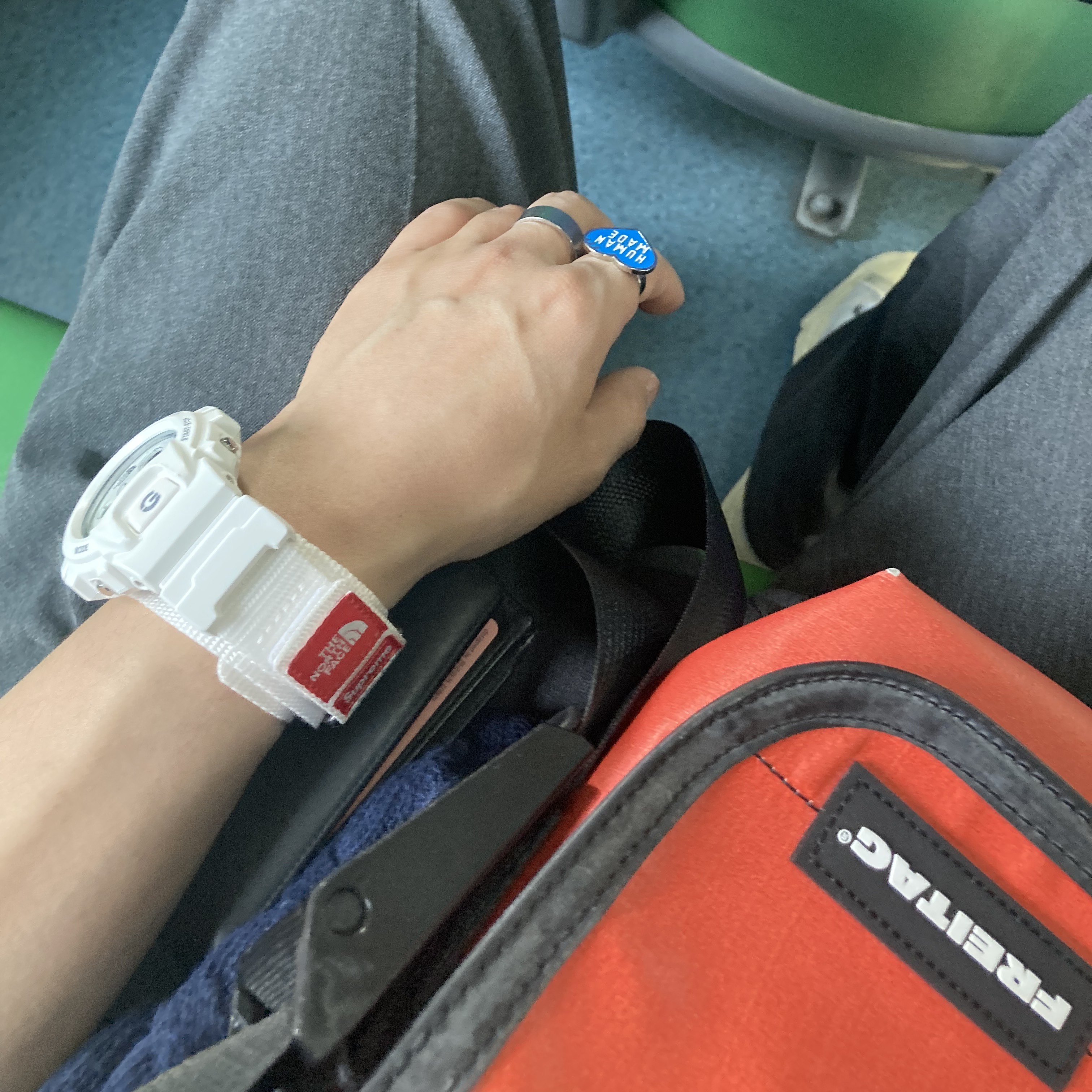휴먼 메이드 하트 링 블루, 카시오 지샥 x 슈프림 x 노스페이스 DW-6900 화이트 착용 스타일 - 1