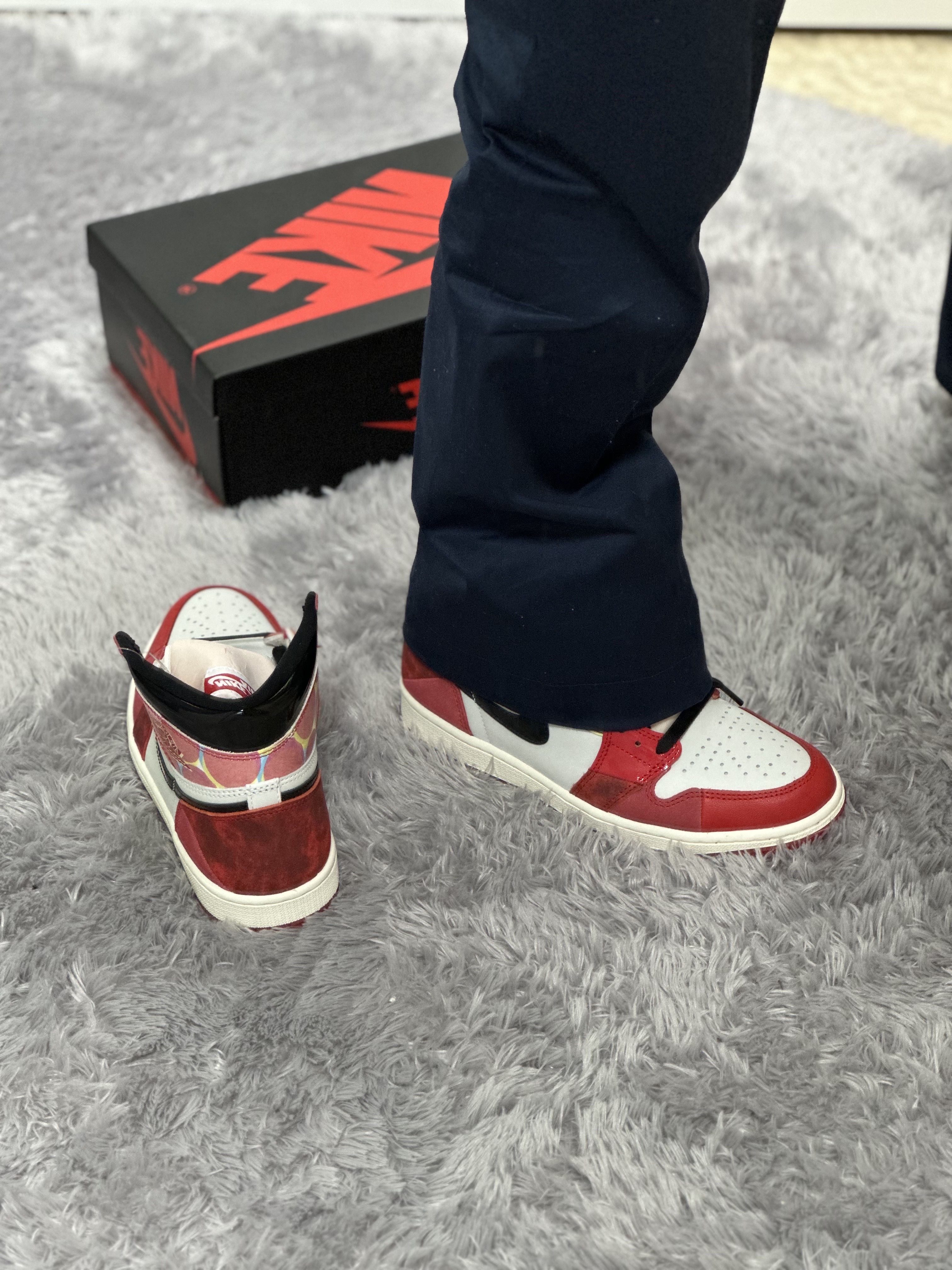 Jordan 1 Retro High Spider-Man Next Chapter 착용 스타일