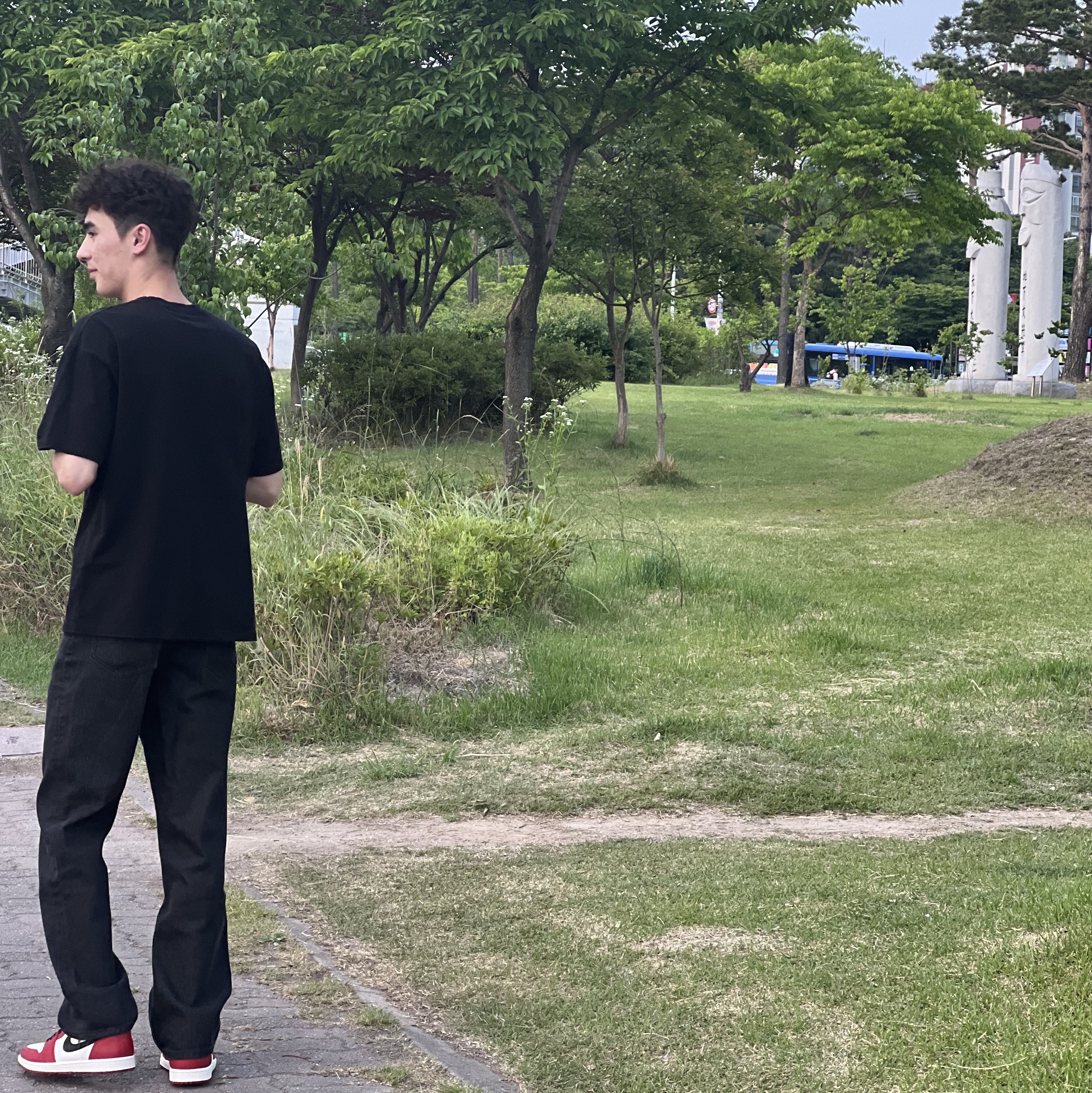 조던 1 레트로 하이 OG 시카고 2022 착용 스타일 - 1