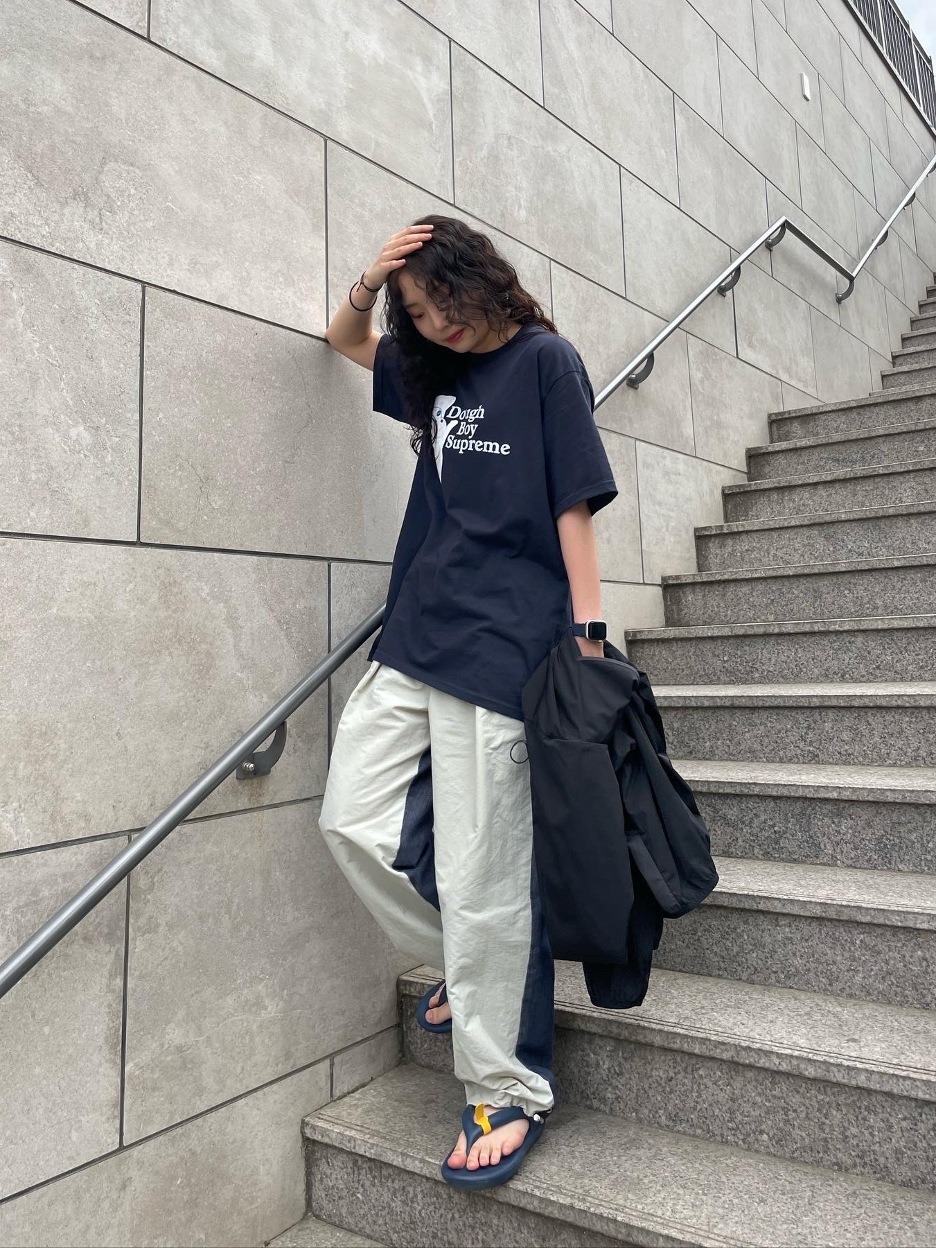 Supreme Doughboy T-Shirt Navy - 22FW, (W) Mischief FW Color Blocked Windbreaker Black 착용 스타일 - 1