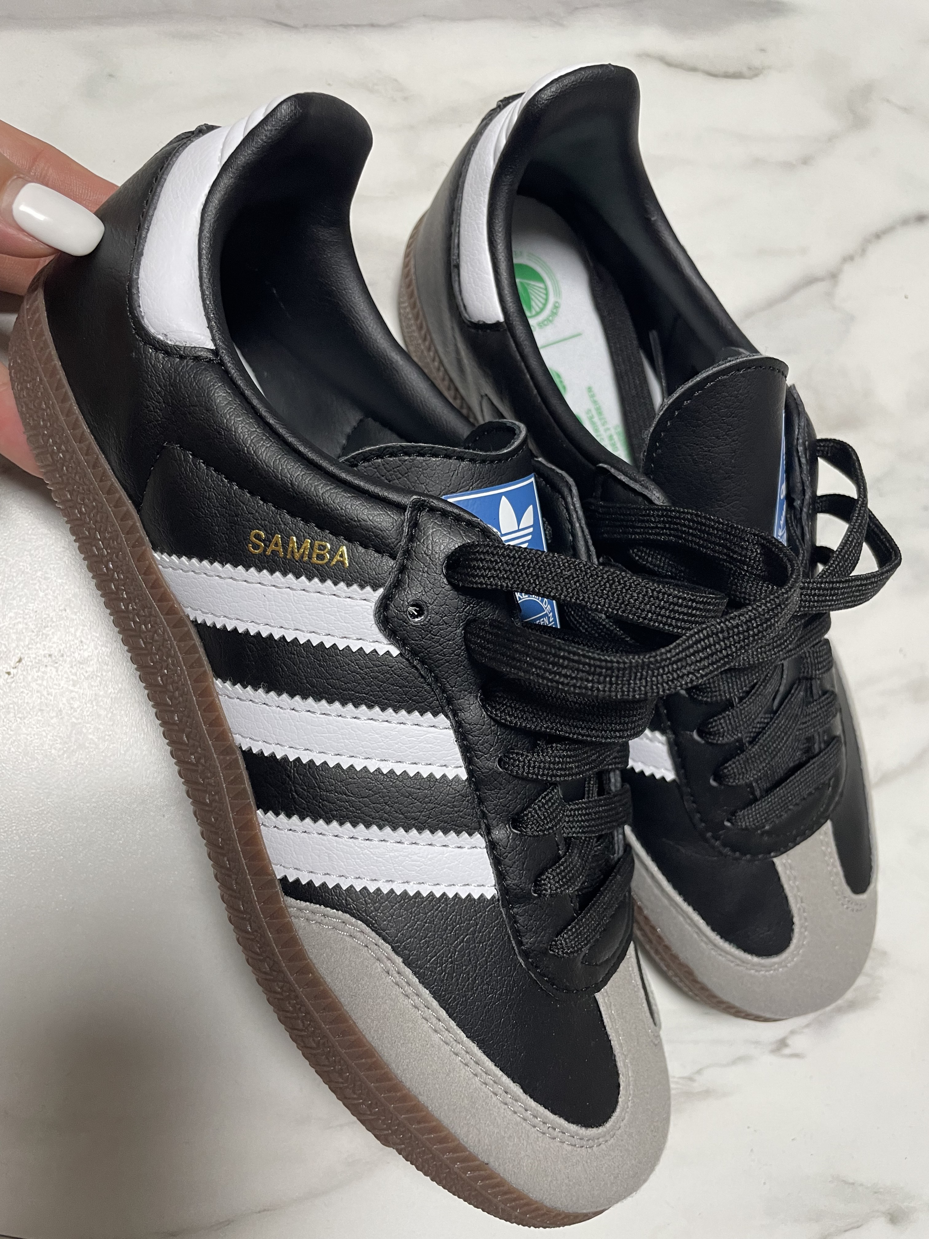 Adidas Samba Vegan Black White 착용 스타일 - 1