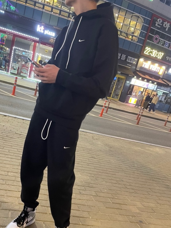 Nike NRG Solo Swoosh Fleece Pants Black White - Asia, Nike NRG Solo Swoosh Fleece Hoodie Black White - Asia 착용 스타일