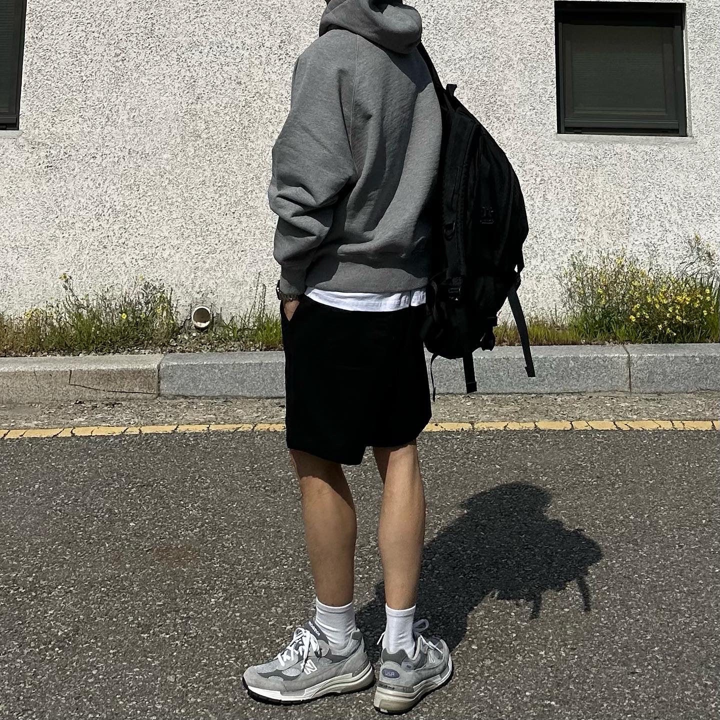 New Balance 992 Made in USA Grey - D Standard, AMI de Coeur Hood Sweatshirt Heather Grey 착용 스타일 - 4