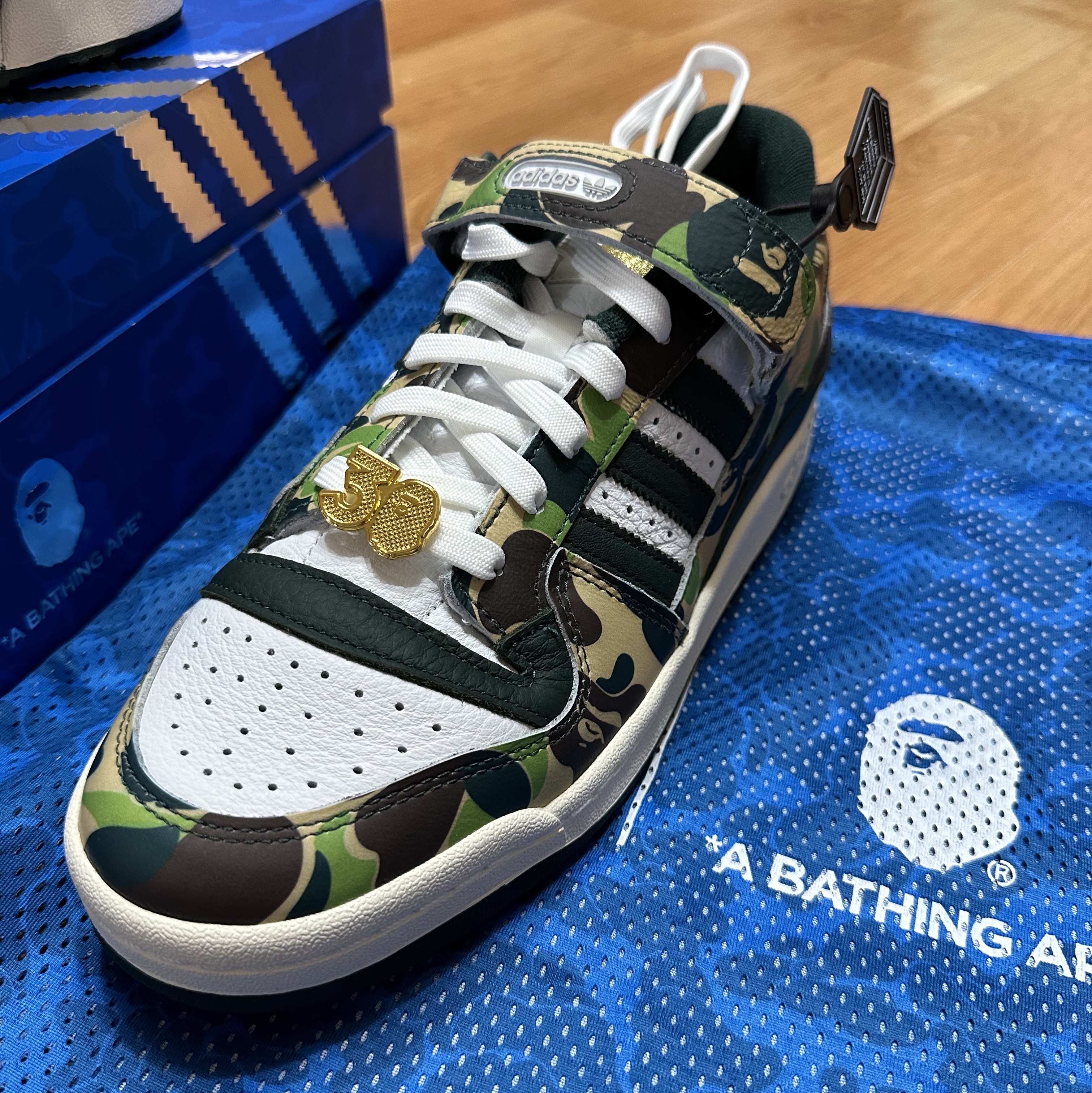 Adidas x BAPE Forum 84 Low Green Camo 착용 스타일