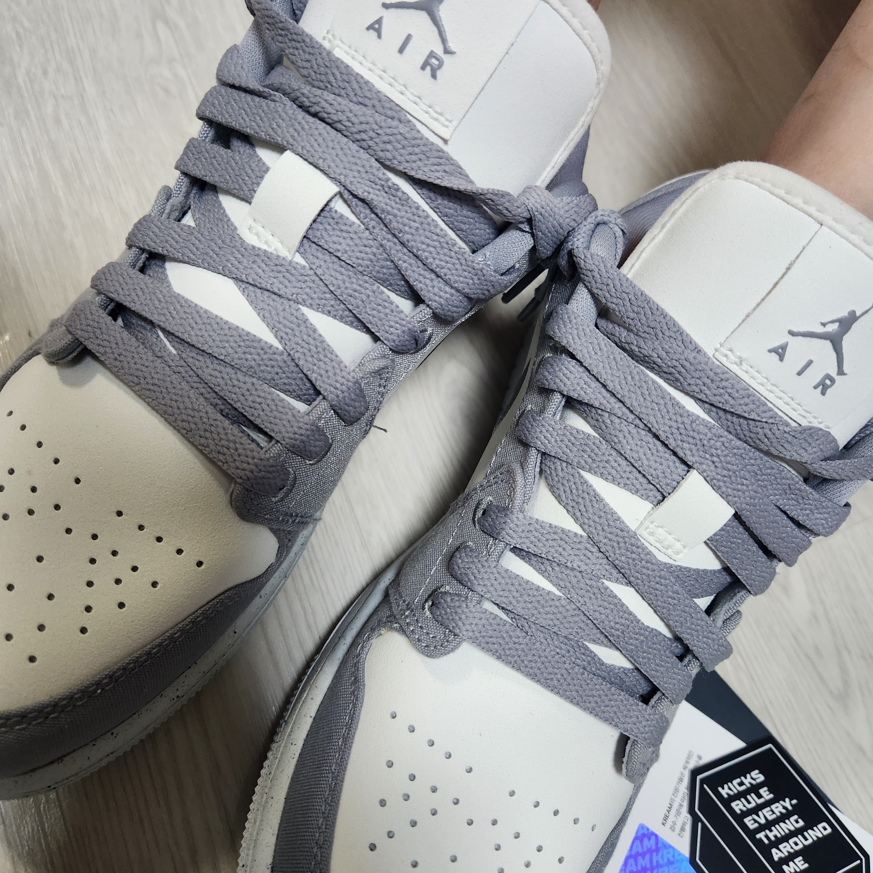 (W) Jordan 1 Low SE Light Steel Grey 착용 스타일