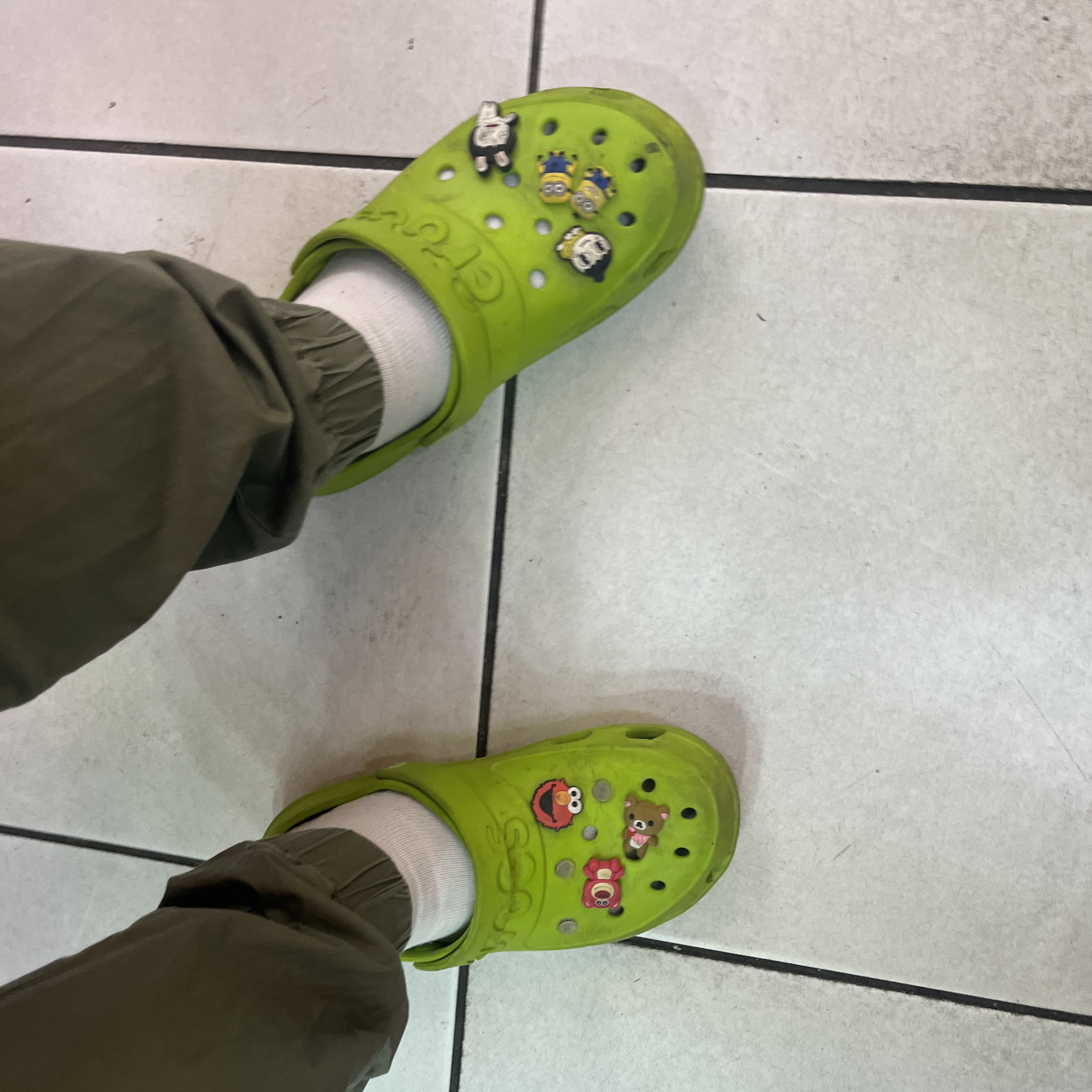 Crocs Classic Clog Mineral Blue 착용 스타일