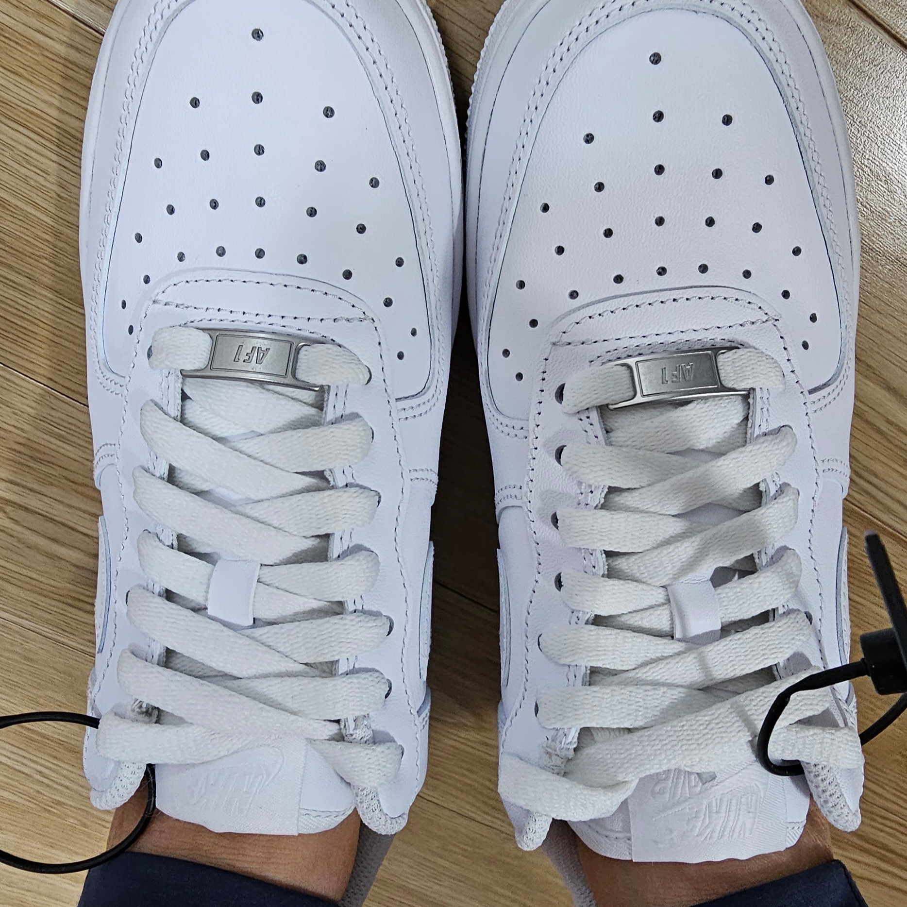 (W) Nike Air Force 1 '07 Low White 착용 스타일 - 2