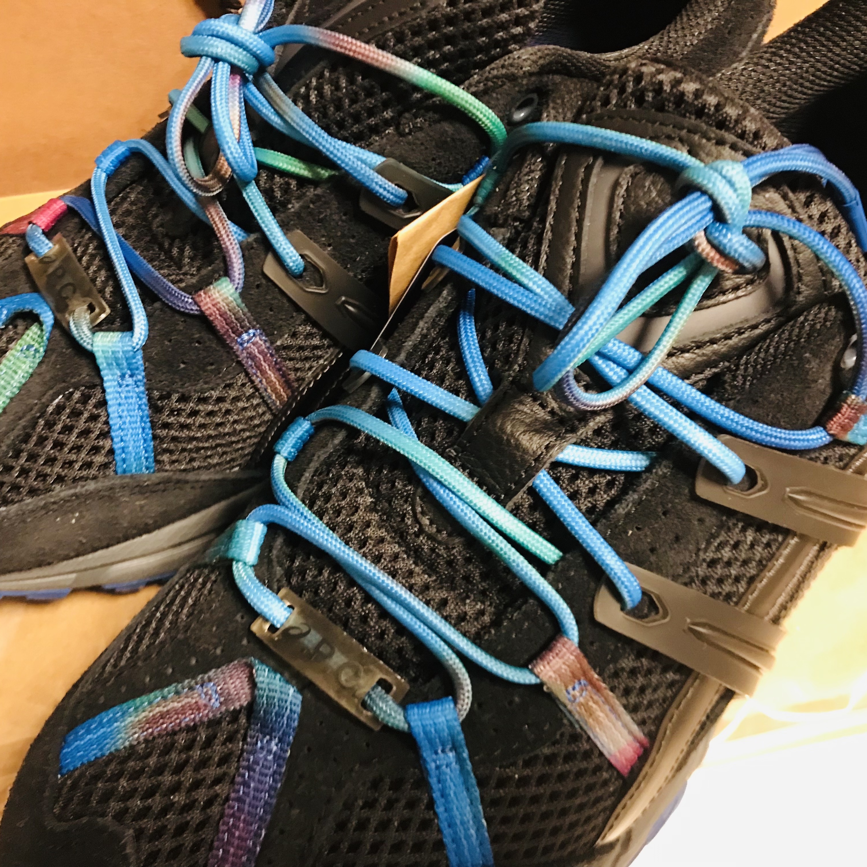 Asics x A.P.C. Gel-Sonoma 15-50 Black 착용 스타일 - 1