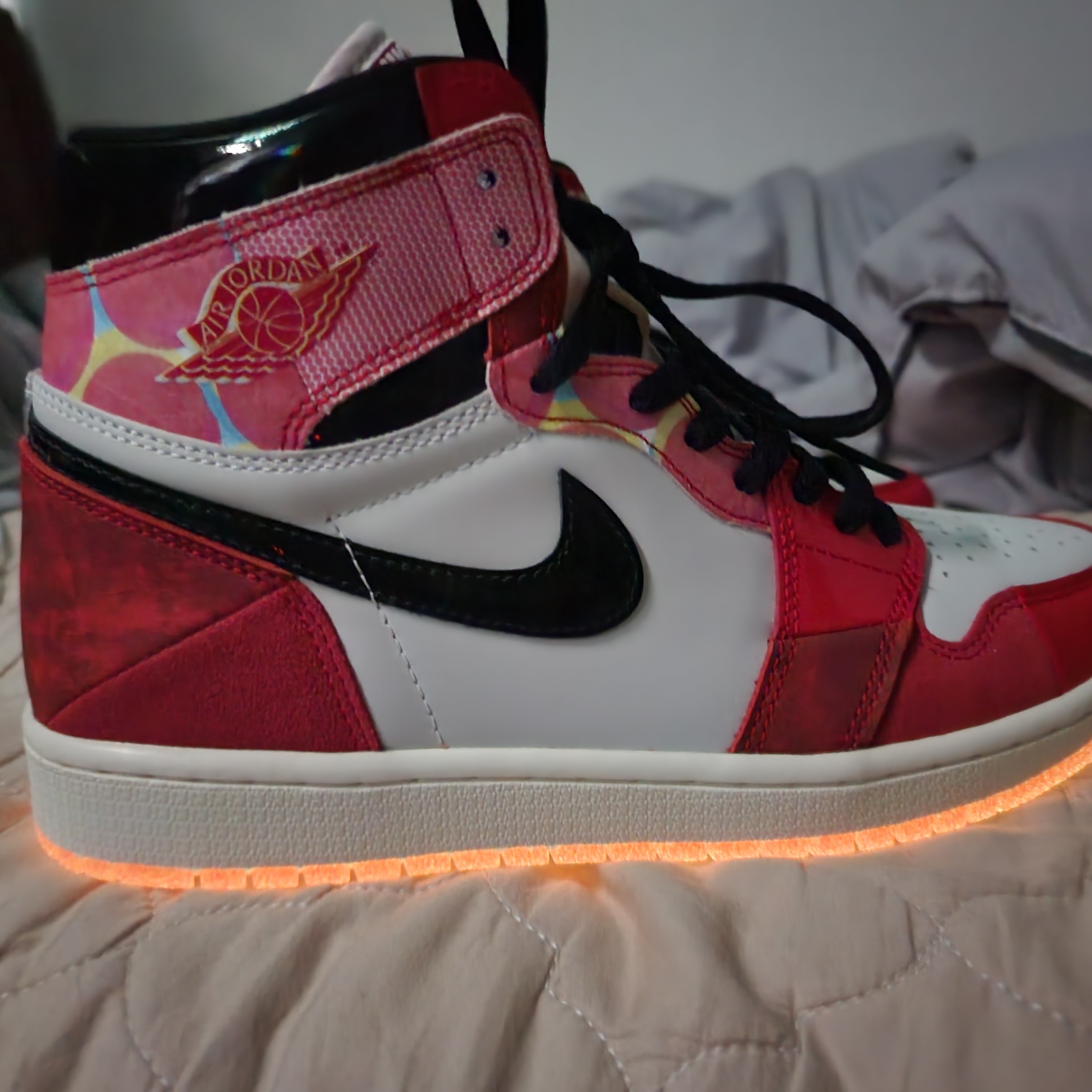 Jordan 1 Retro High Spider-Man Next Chapter 착용 스타일 - 1