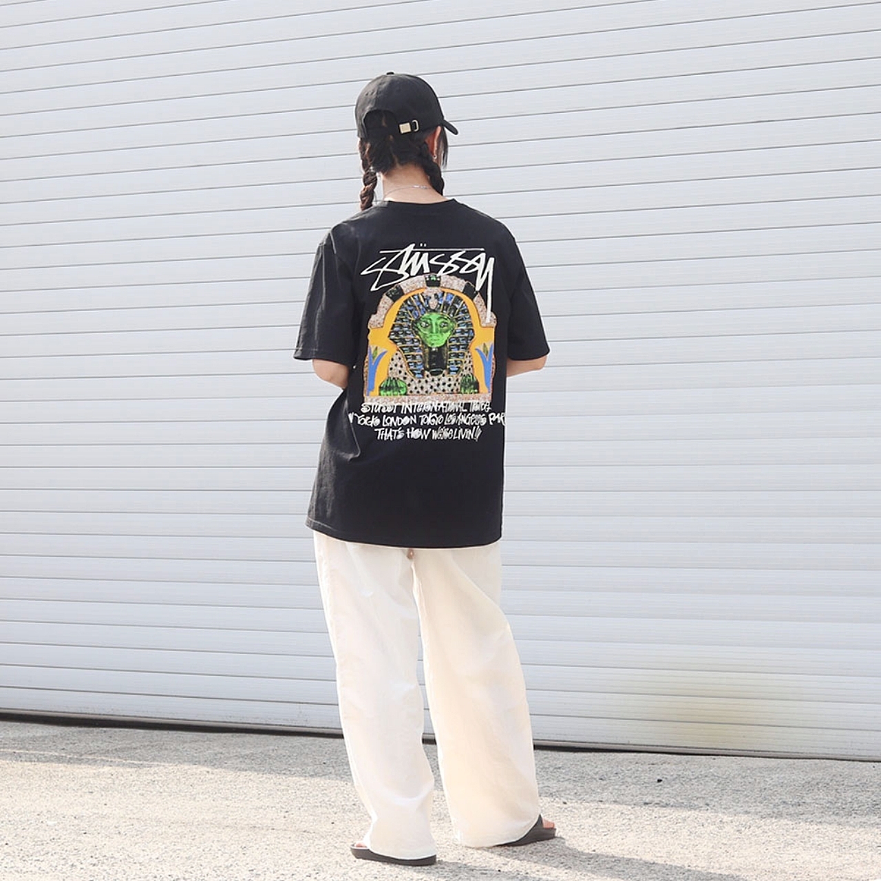 Stussy Sphinx T-shirt Black, Nike NSW Futura 365 Crossbody Bag 3L Black 착용 스타일 - 3