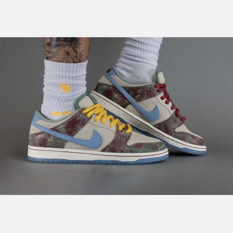 Nike x Crenshaw Skate Club SB Dunk Low Sail Light Blue Cedar 착용 스타일 - 2
