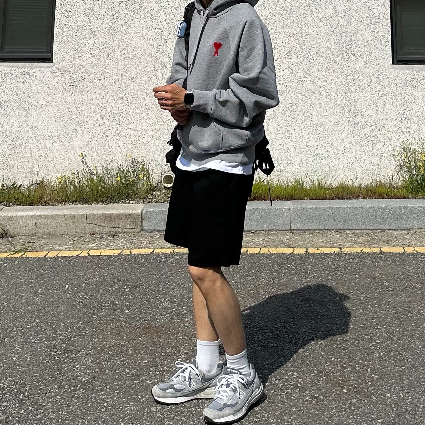 New Balance 992 Made in USA Grey - D Standard, AMI de Coeur Hood Sweatshirt Heather Grey 착용 스타일 - 3
