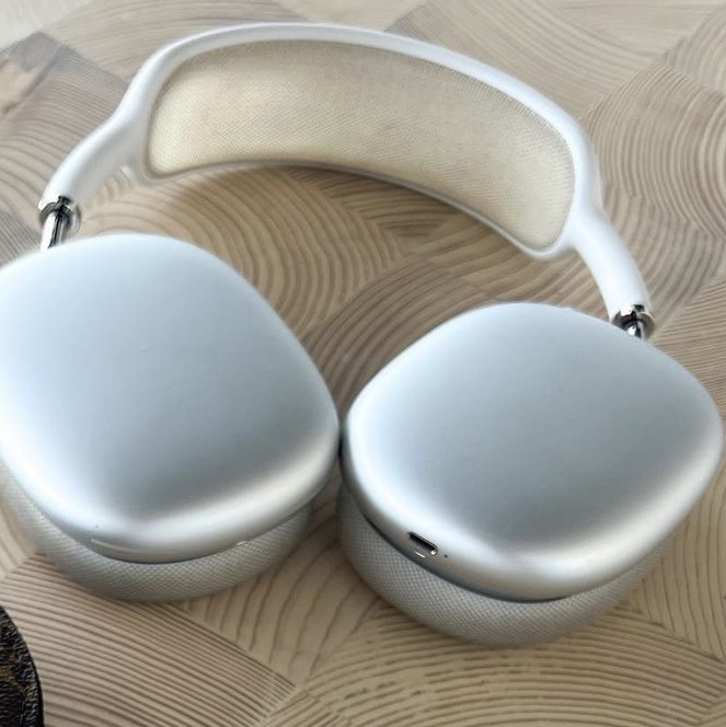 Apple AirPods Max Lightning Silver (Korean Ver.) 착용 스타일