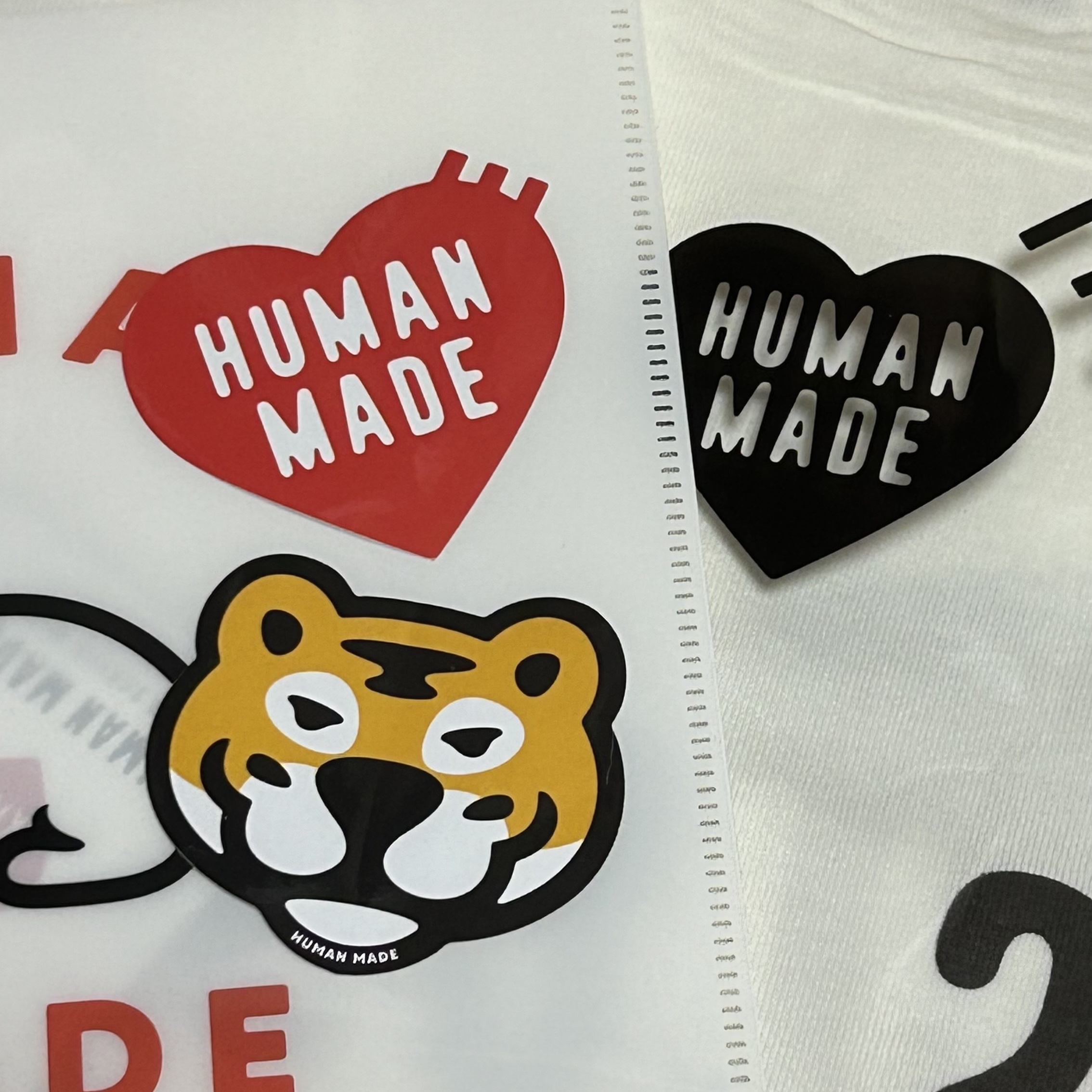 Human Made PVC Pouch Medium Red 착용 스타일 - 3
