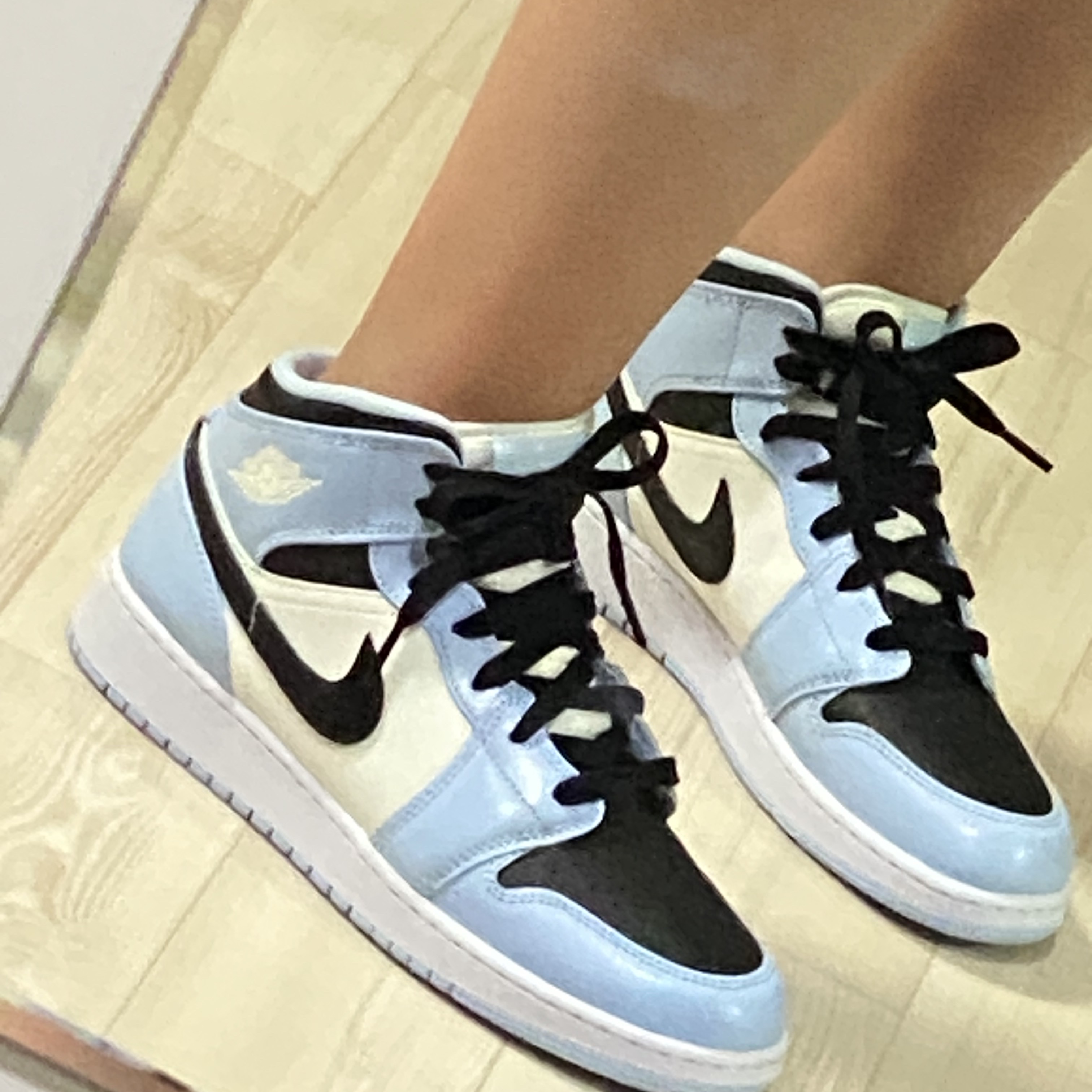 (GS) Jordan 1 Mid Ice Blue Black 착용 스타일 - 2
