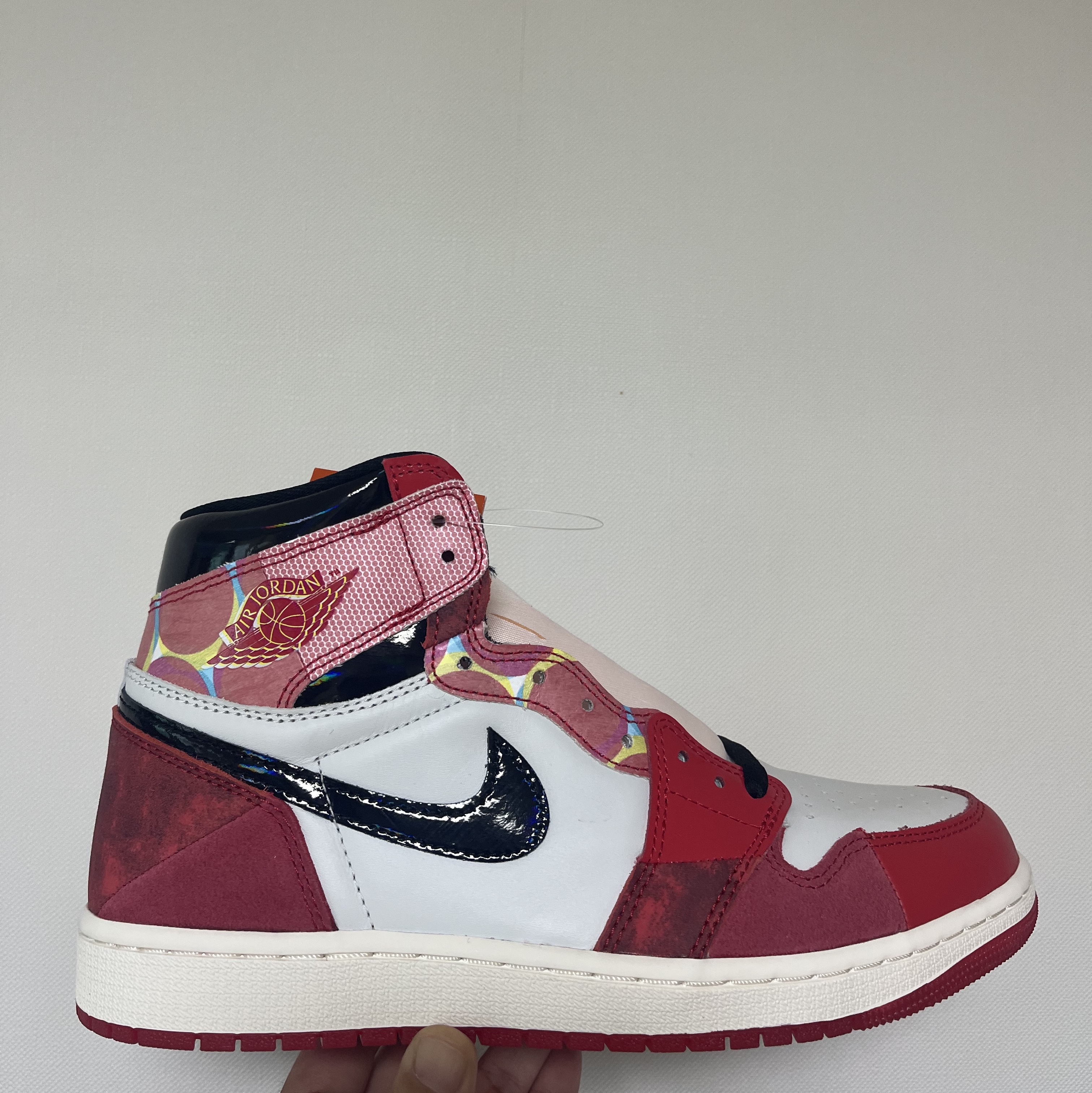 Jordan 1 Retro High Spider-Man Next Chapter 착용 스타일 - 1