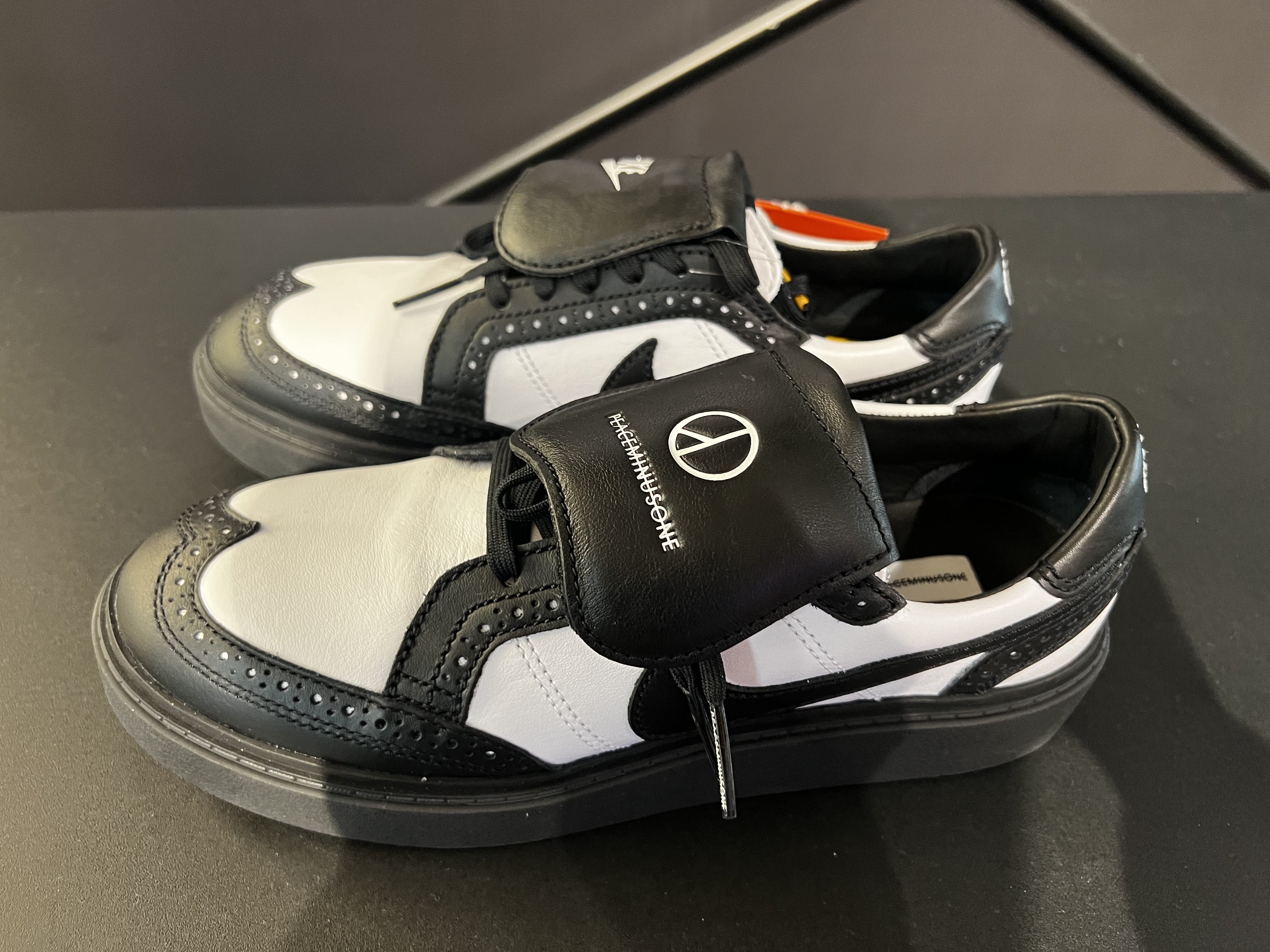 Nike x Peaceminusone Kwondo1 Black and White 착용 스타일