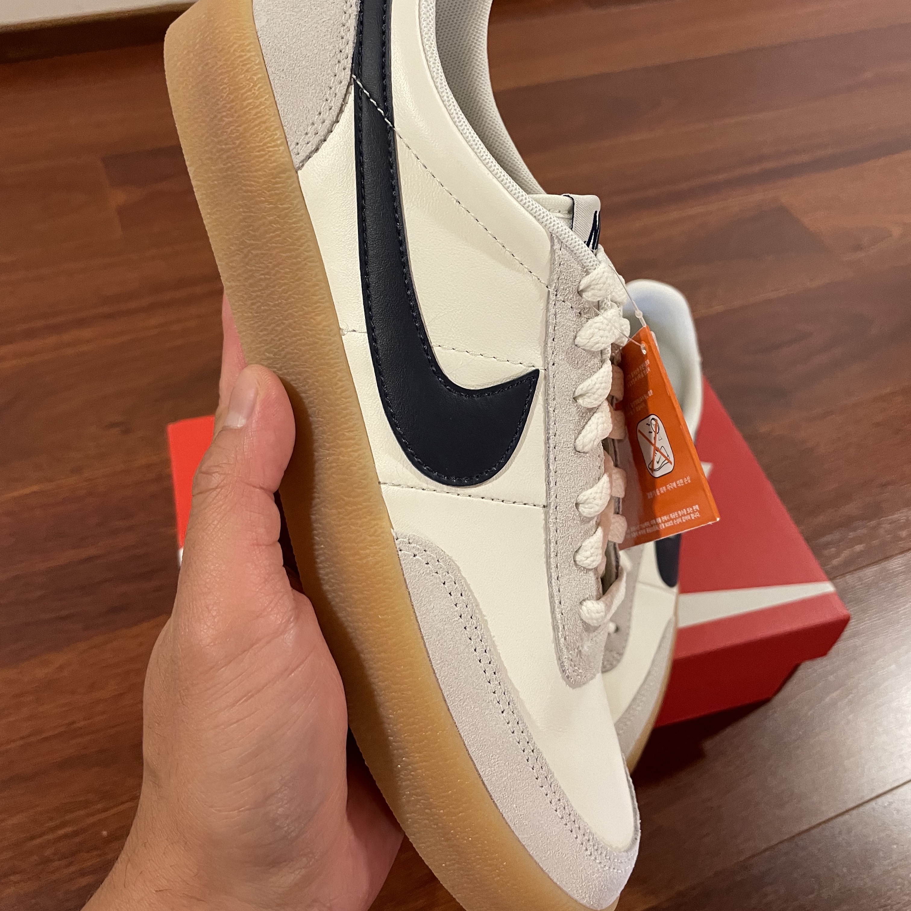 Nike x J.Crew Killshot 2 Sail Midnight Navy 착용 스타일 - 2