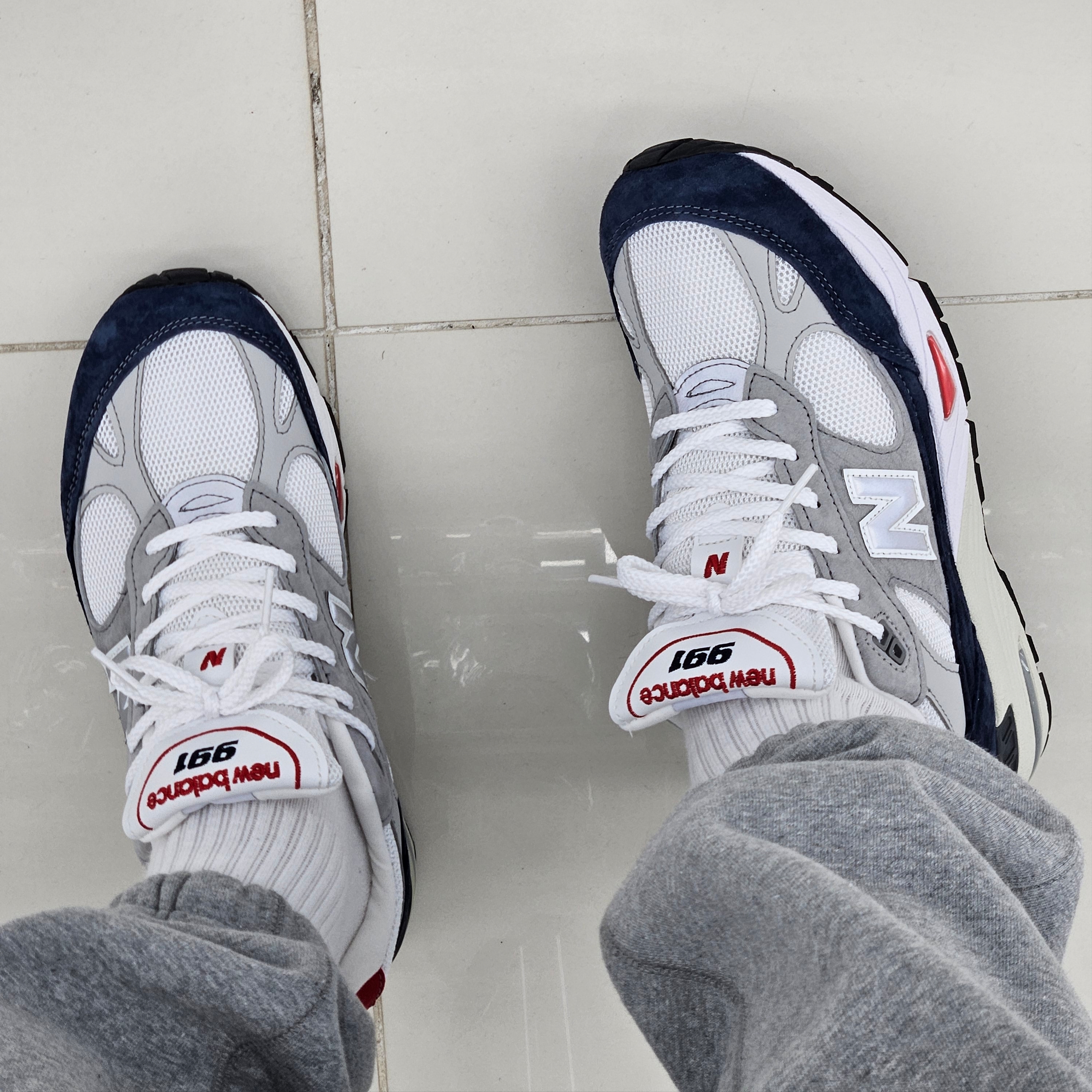 New Balance 991 Made in UK Grey Blue 착용 스타일 - 2