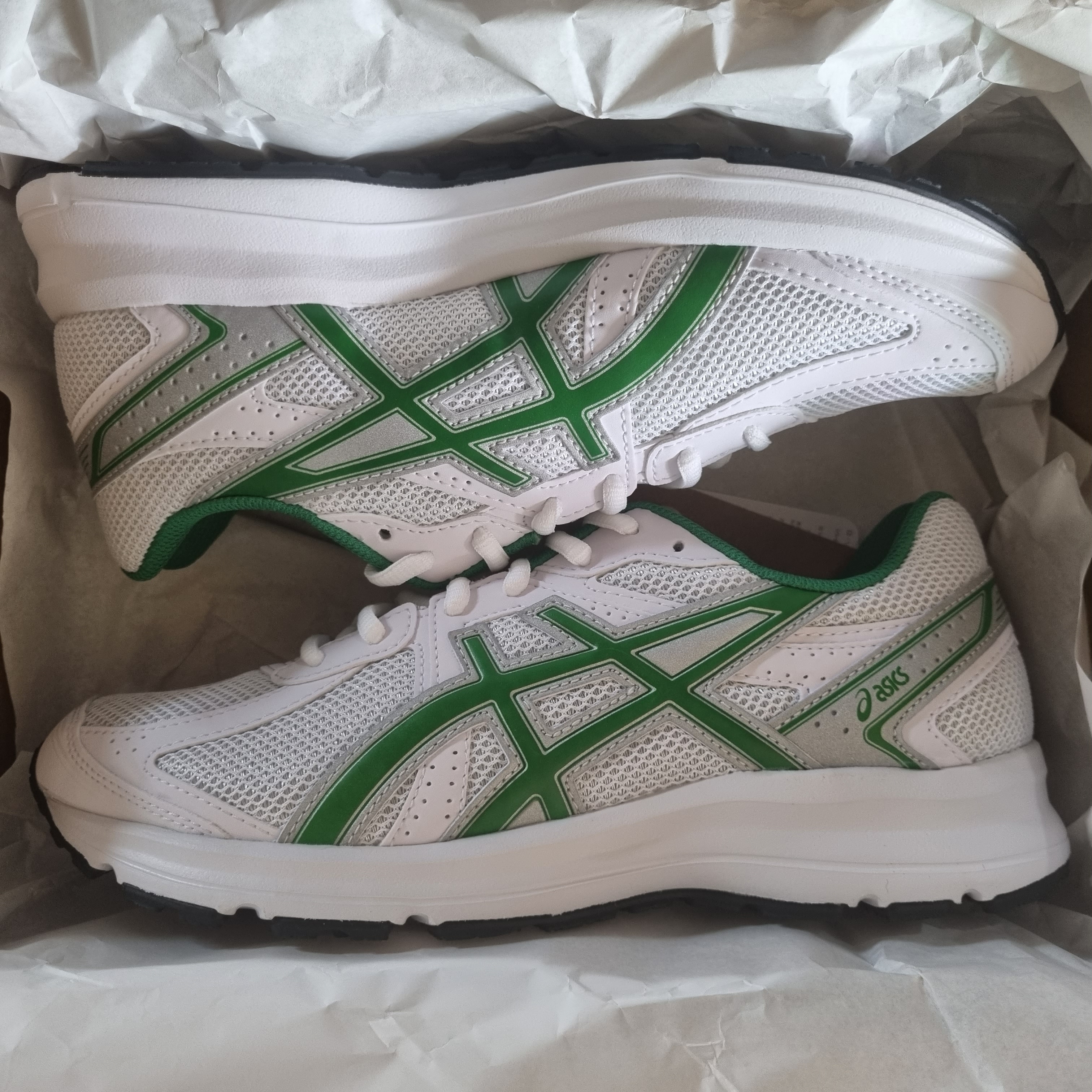 Asics Jog 100 S White Green - 2E Wide 착용 스타일