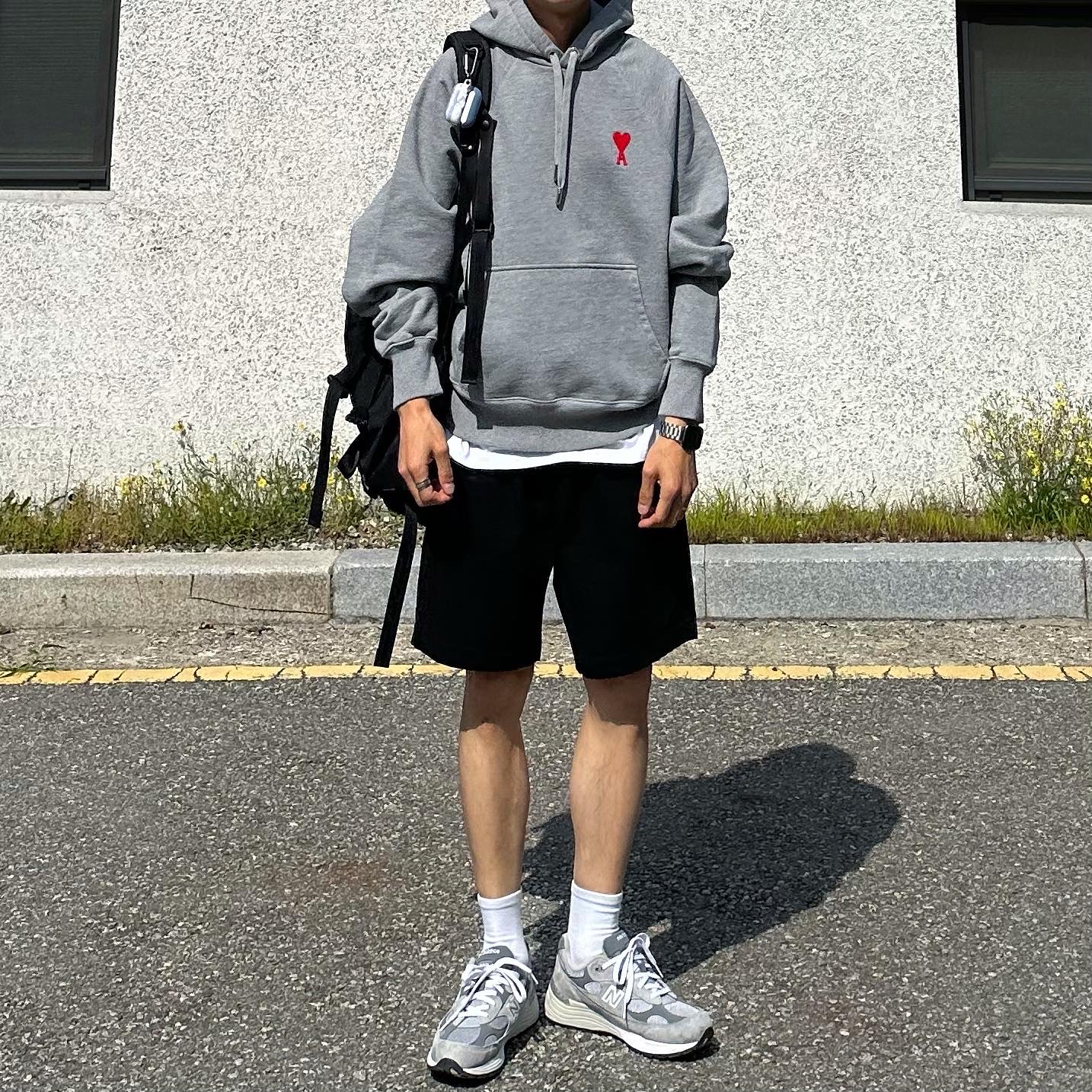 New Balance 992 Made in USA Grey - D Standard, AMI de Coeur Hood Sweatshirt Heather Grey 착용 스타일 - 2