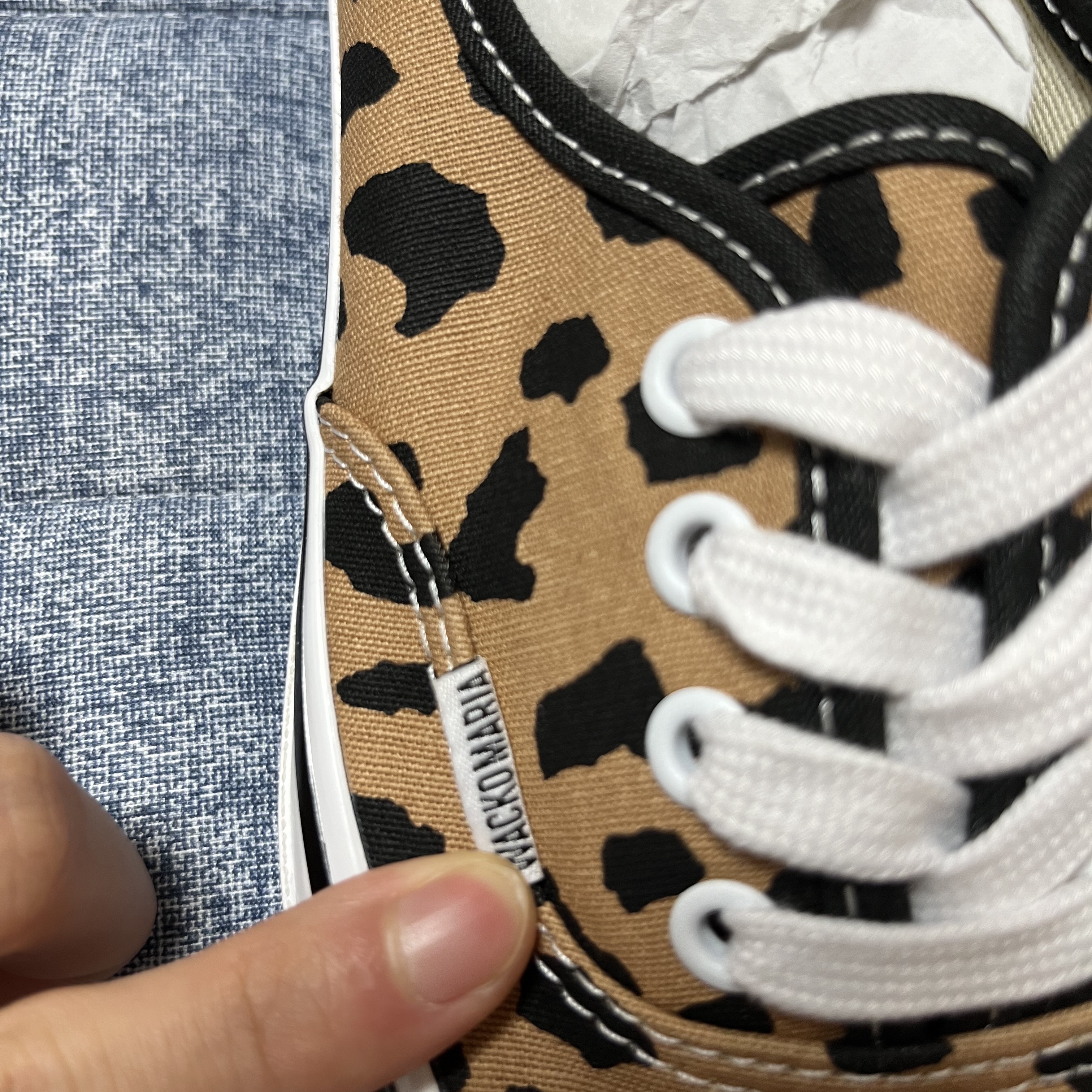 Vans Vault x Wacko Maria OG Authentic LX Leopard Brown 착용 스타일 - 1