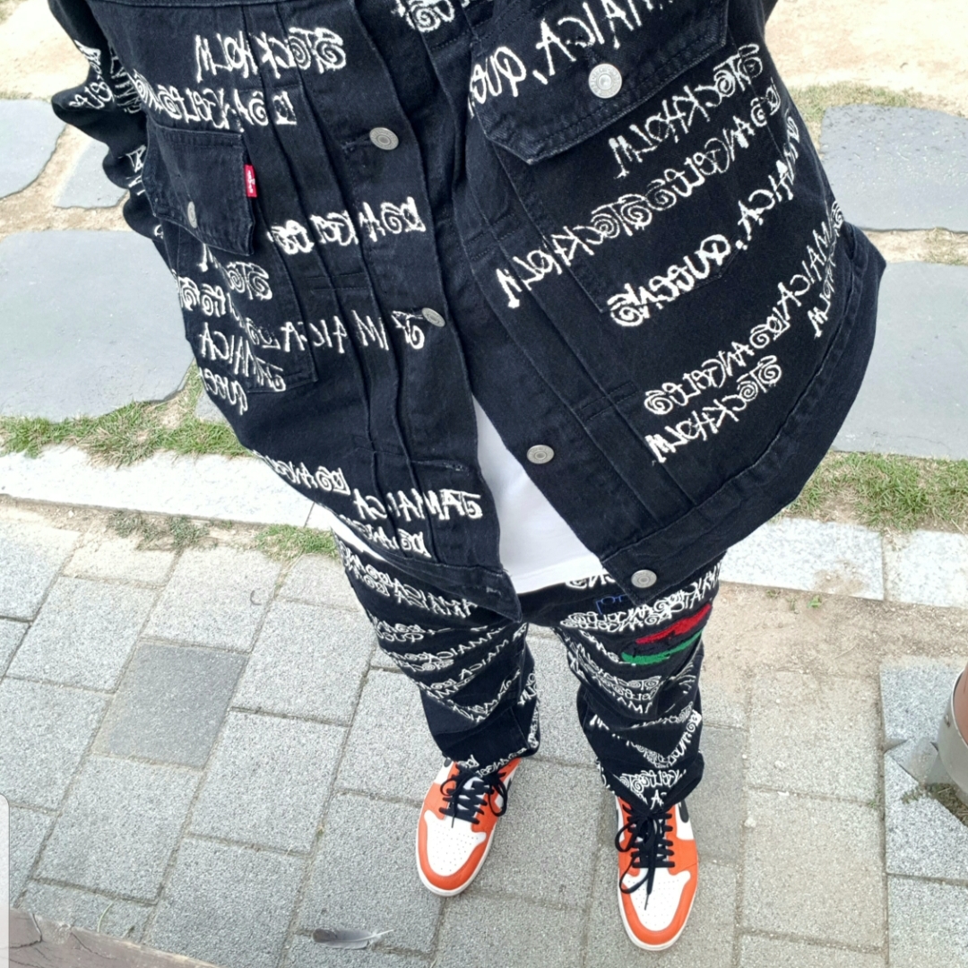 스투시 x 아워레가시 x 데님 티어스 TTL 데님 자켓 블랙, 스투시 x 아워레가시 x 데님 티어스 TTL 501 진 블랙 착용 스타일