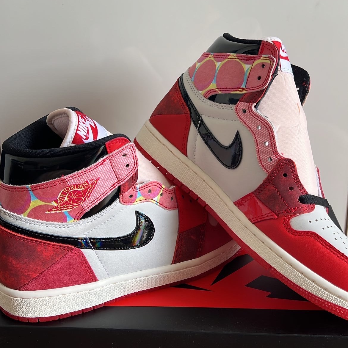 Jordan 1 Retro High Spider-Man Next Chapter 착용 스타일