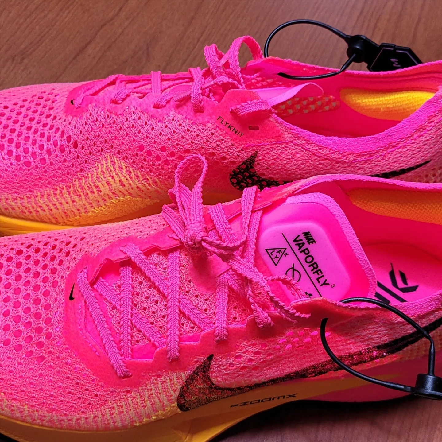 Nike ZoomX Vaporfly Next% 3 Hyper Pink 착용 스타일 - 1