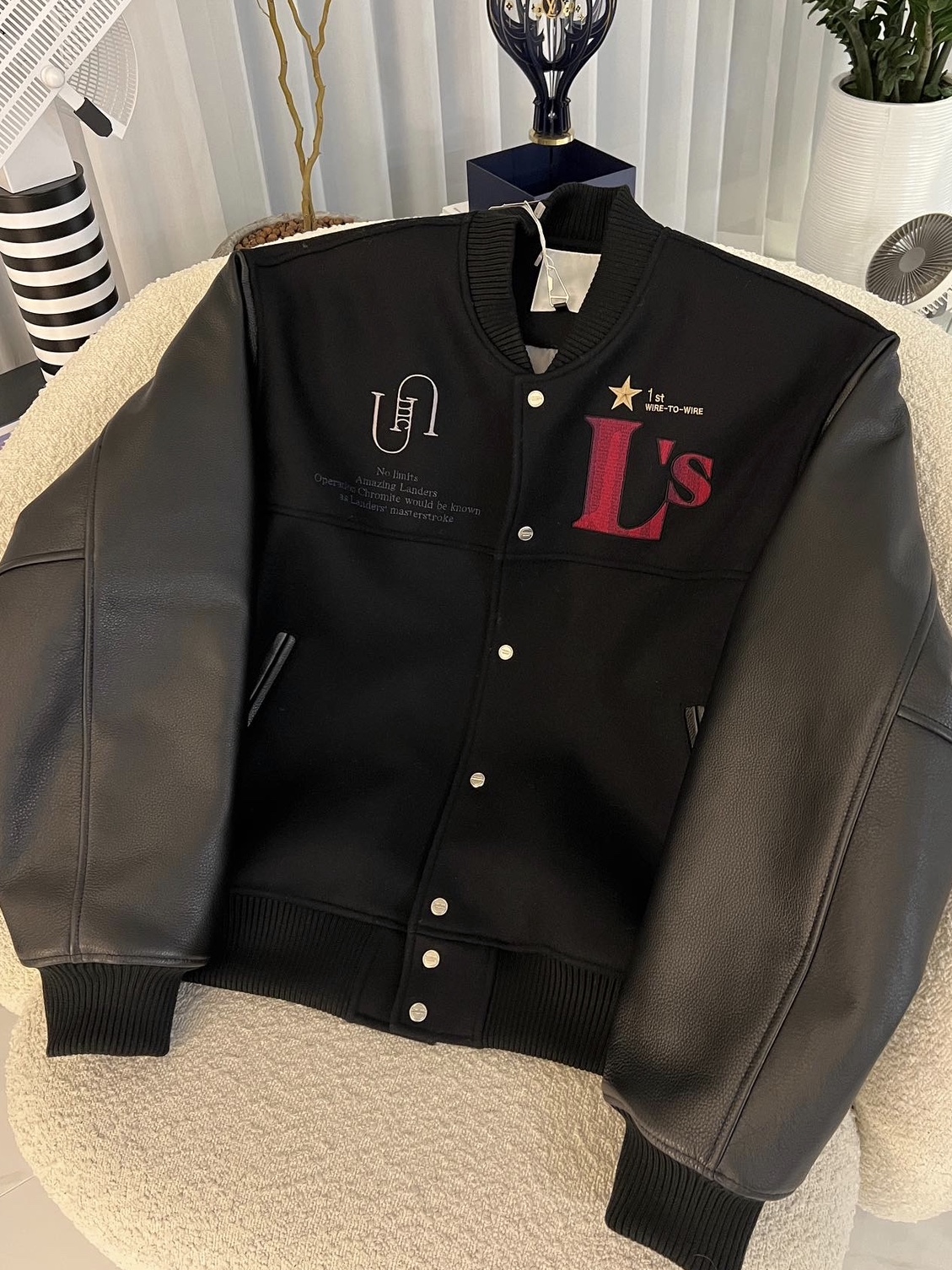 Undermycar Operation Chromite Kerberos Oversized Varsity Jacket Ox Blood - 22FW 착용 스타일 - 1