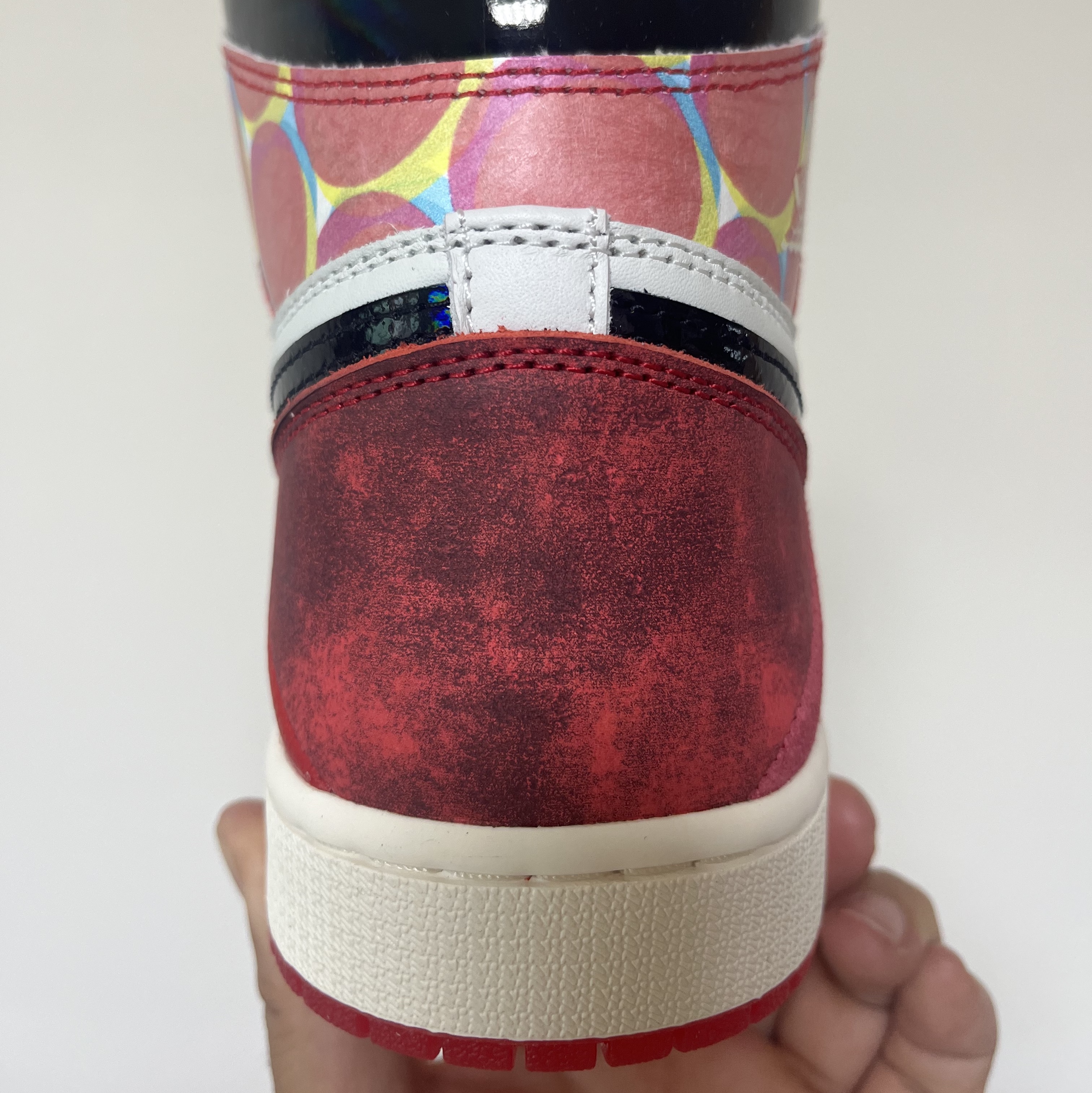 Jordan 1 Retro High Spider-Man Next Chapter 착용 스타일 - 3