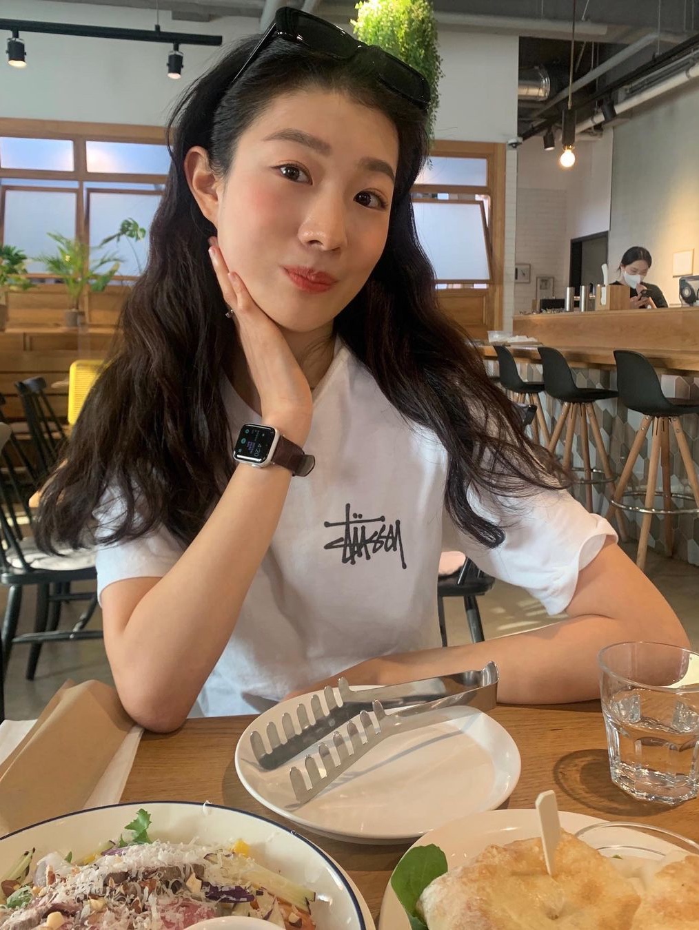 Stussy Basic Stussy T-Shirt White 2023 착용 스타일